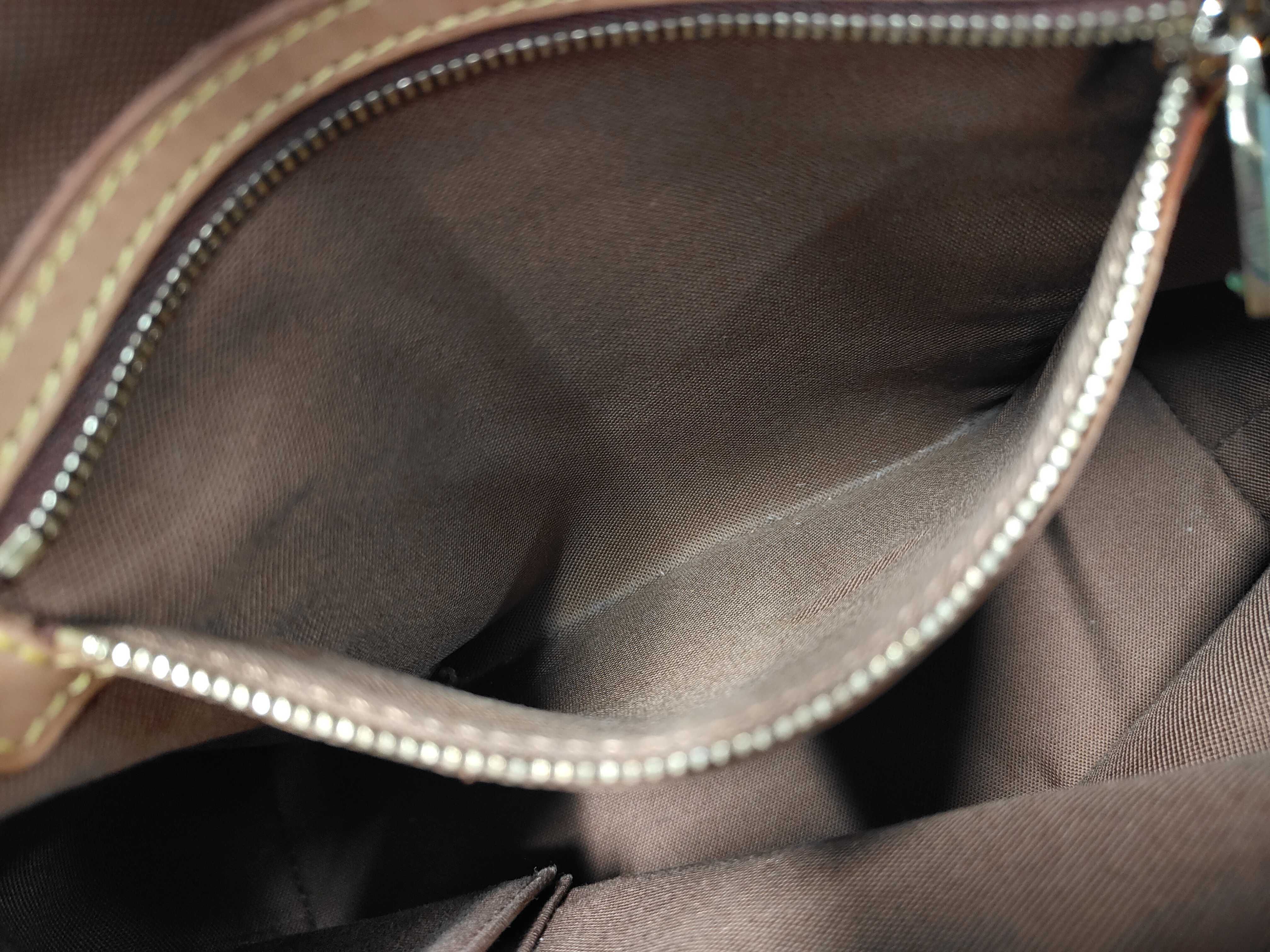 LV bag — view 8