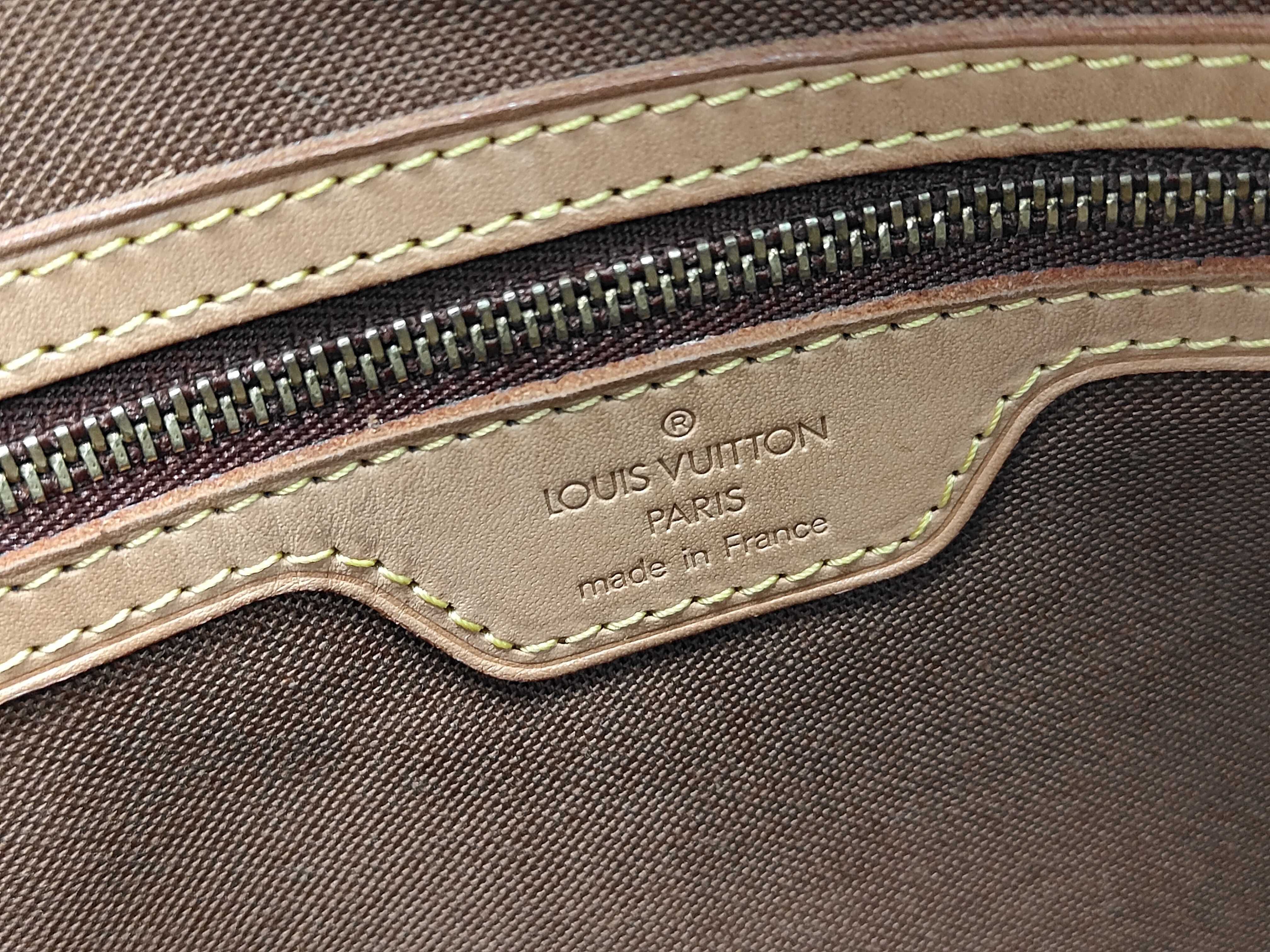 LV bag — view 9