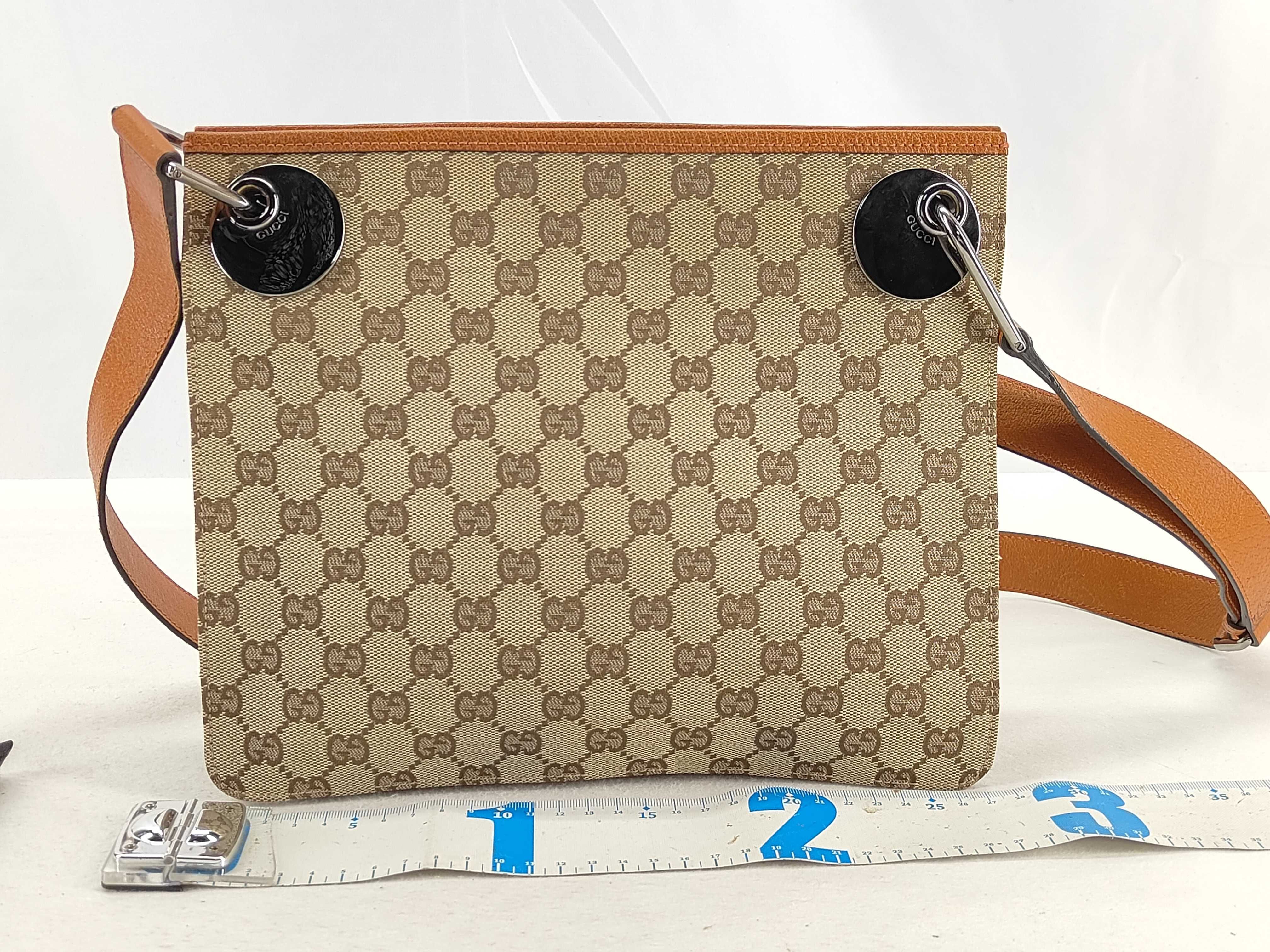 GG Canvas Shoulder Bag 128041 — view 2