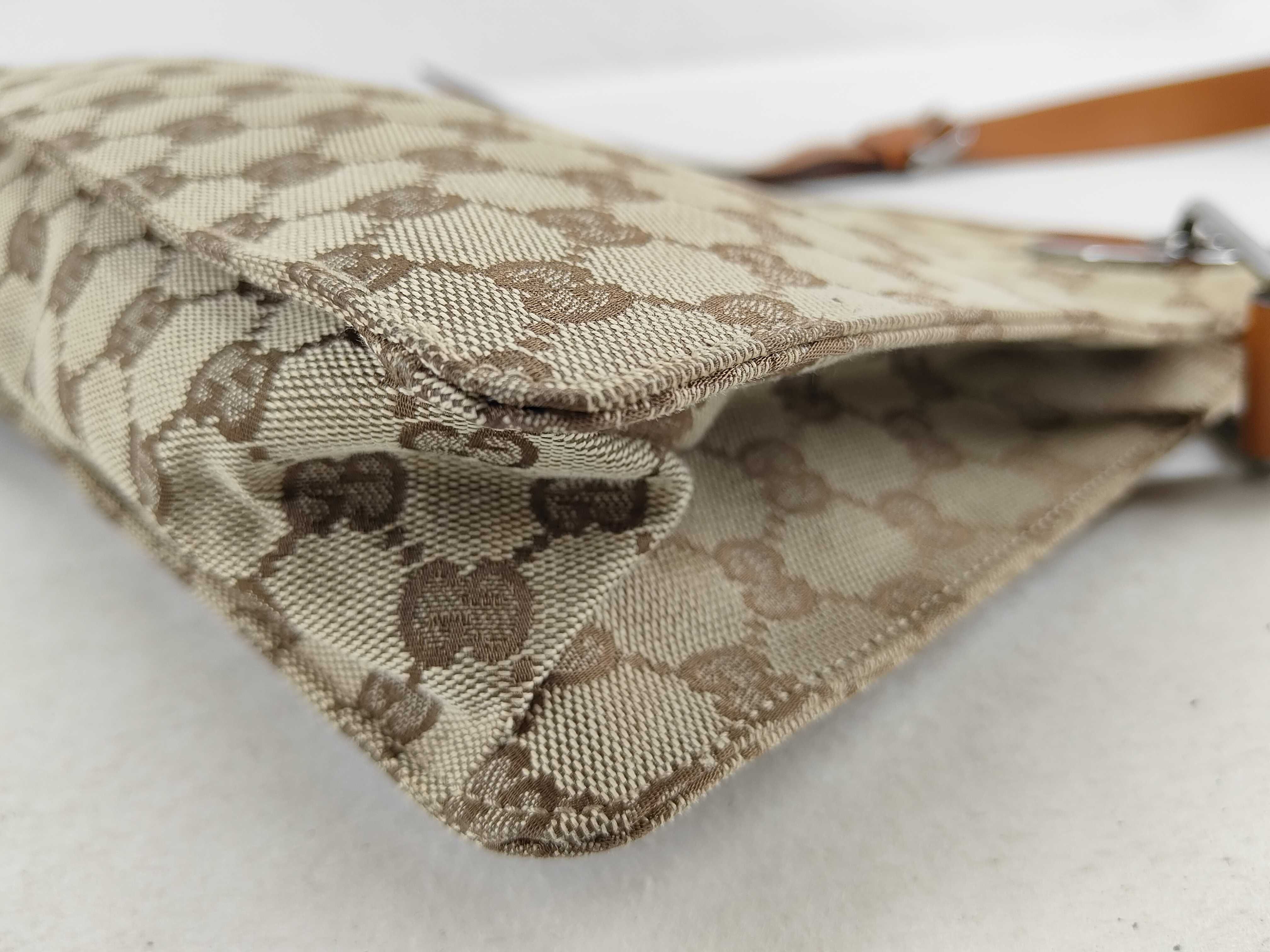 GG Canvas Shoulder Bag 128041 — view 7