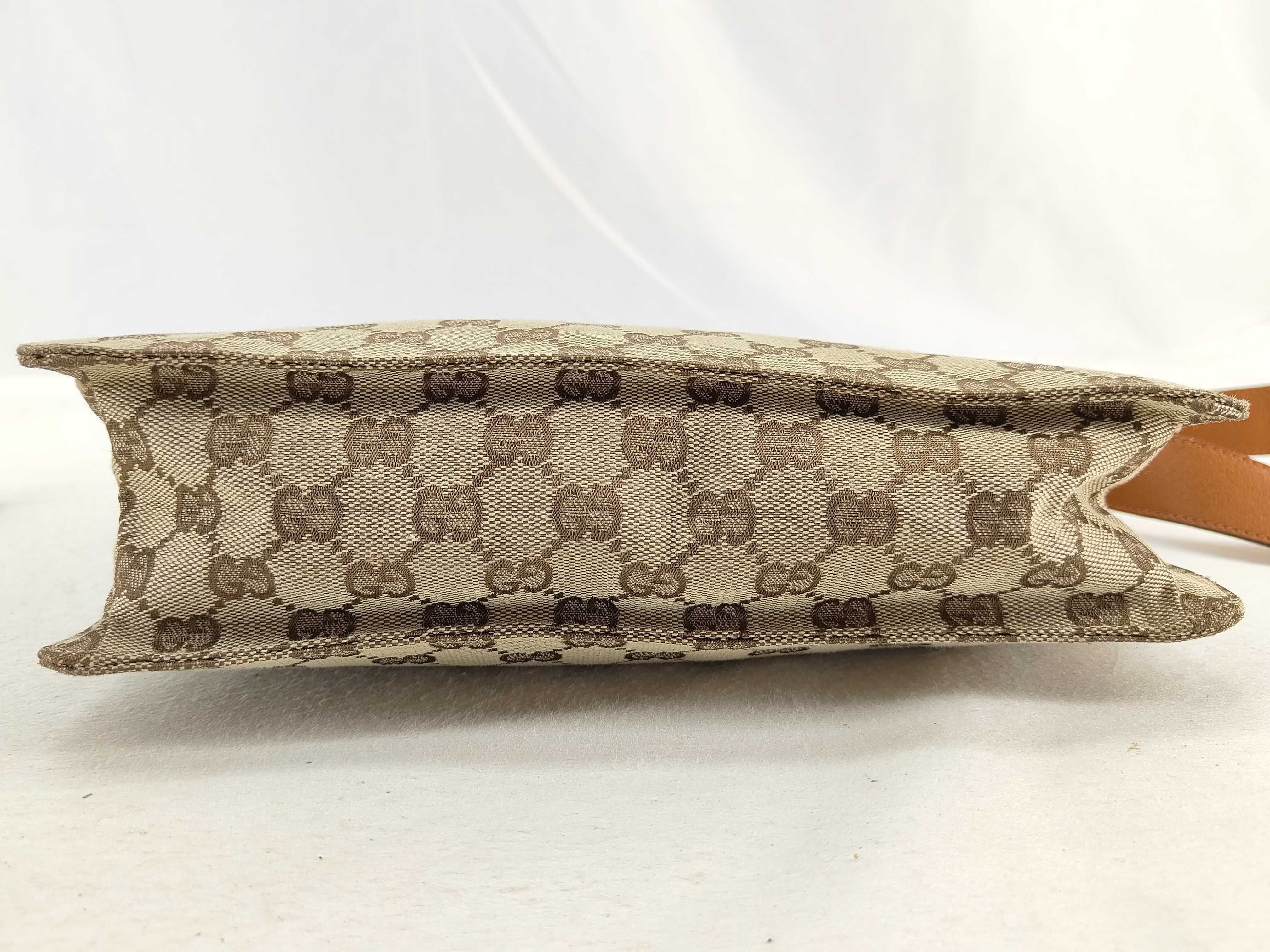 GG Canvas Shoulder Bag 128041 — view 8