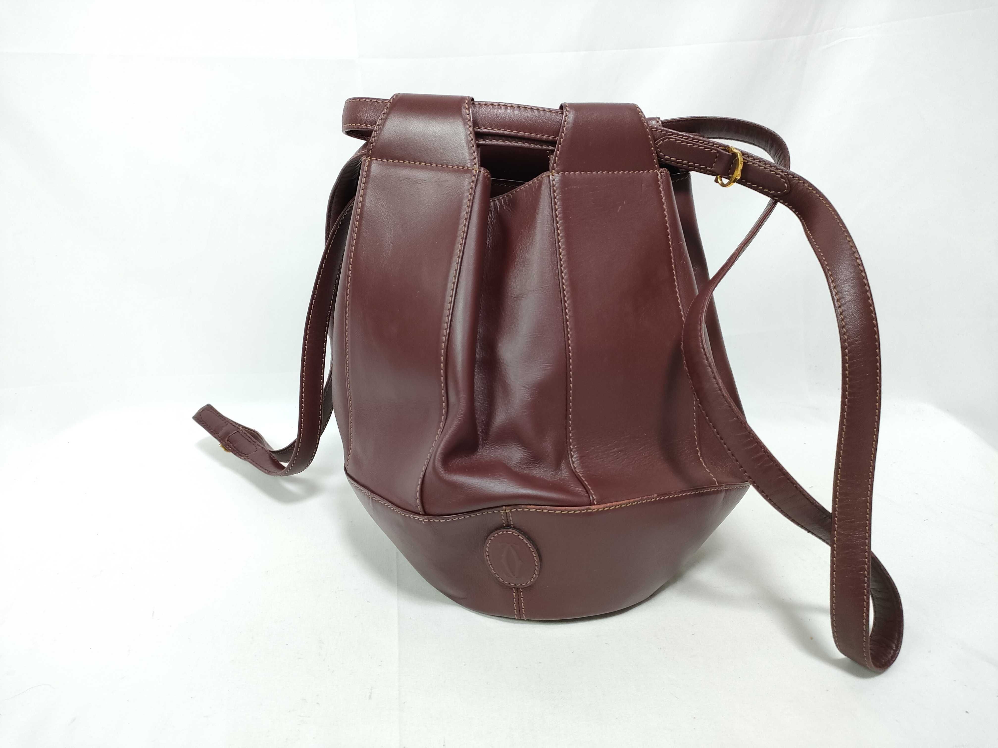 Must Drawstring Shoulder Bag