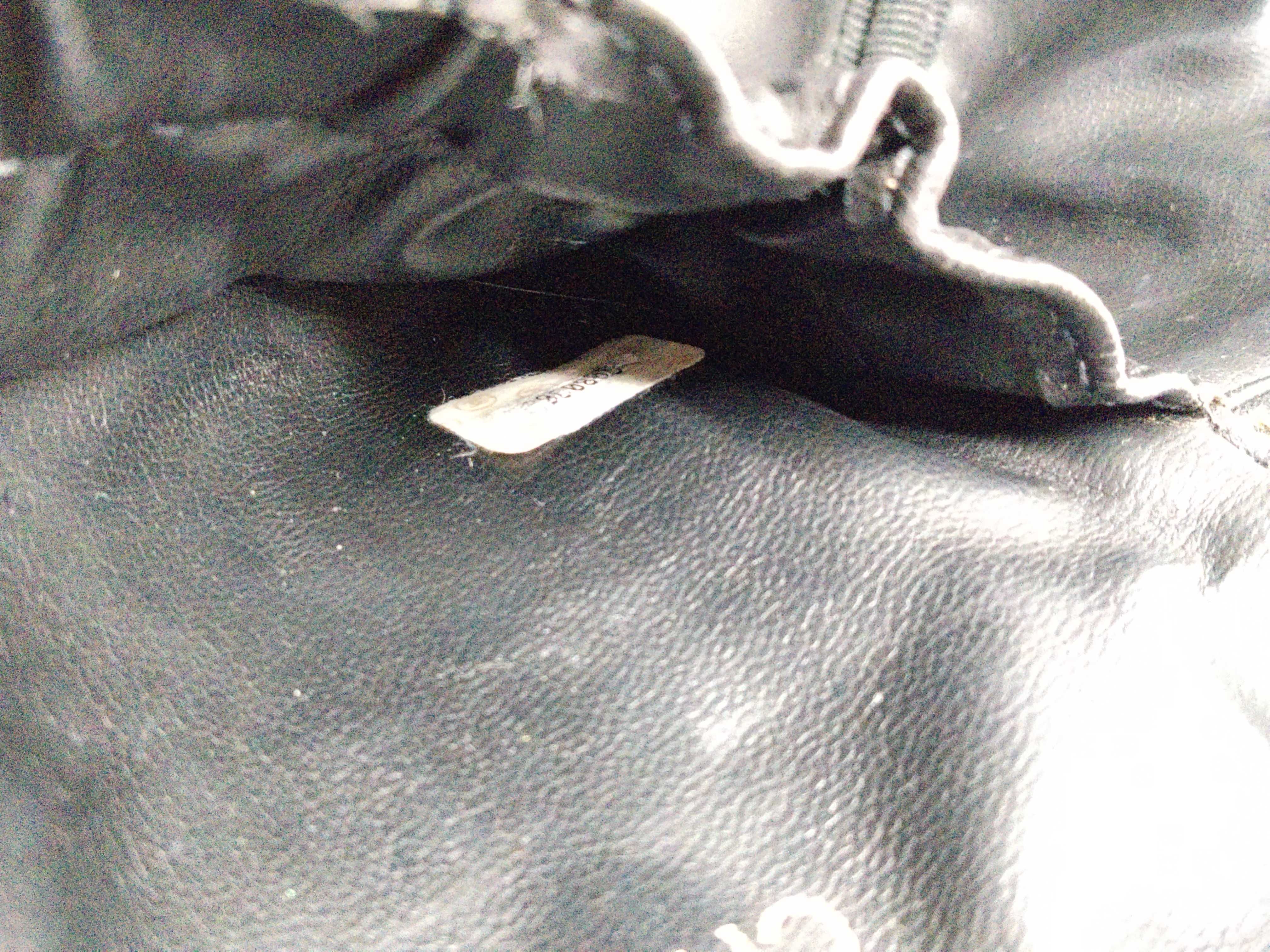 Bicolore Horizontal Vanity Bag — view 15