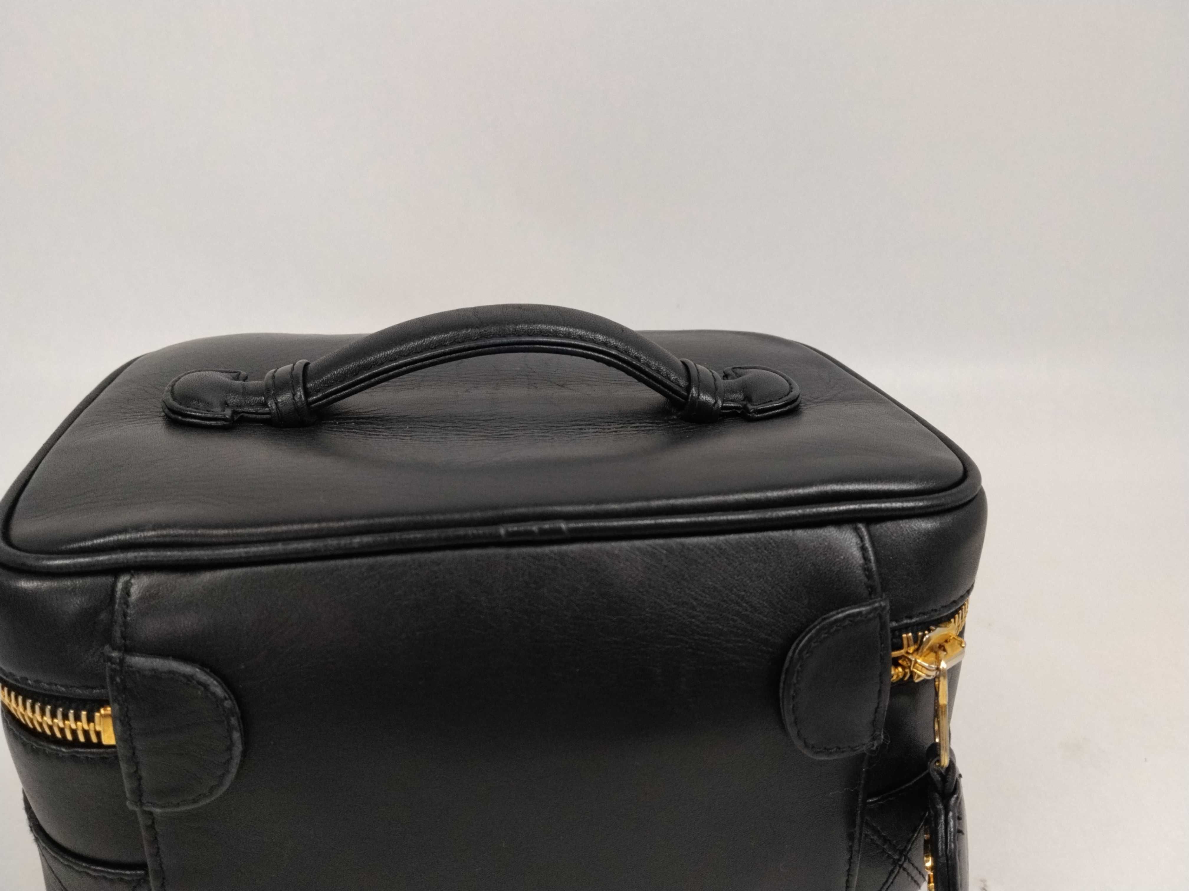 Bicolore Horizontal Vanity Bag — view 4