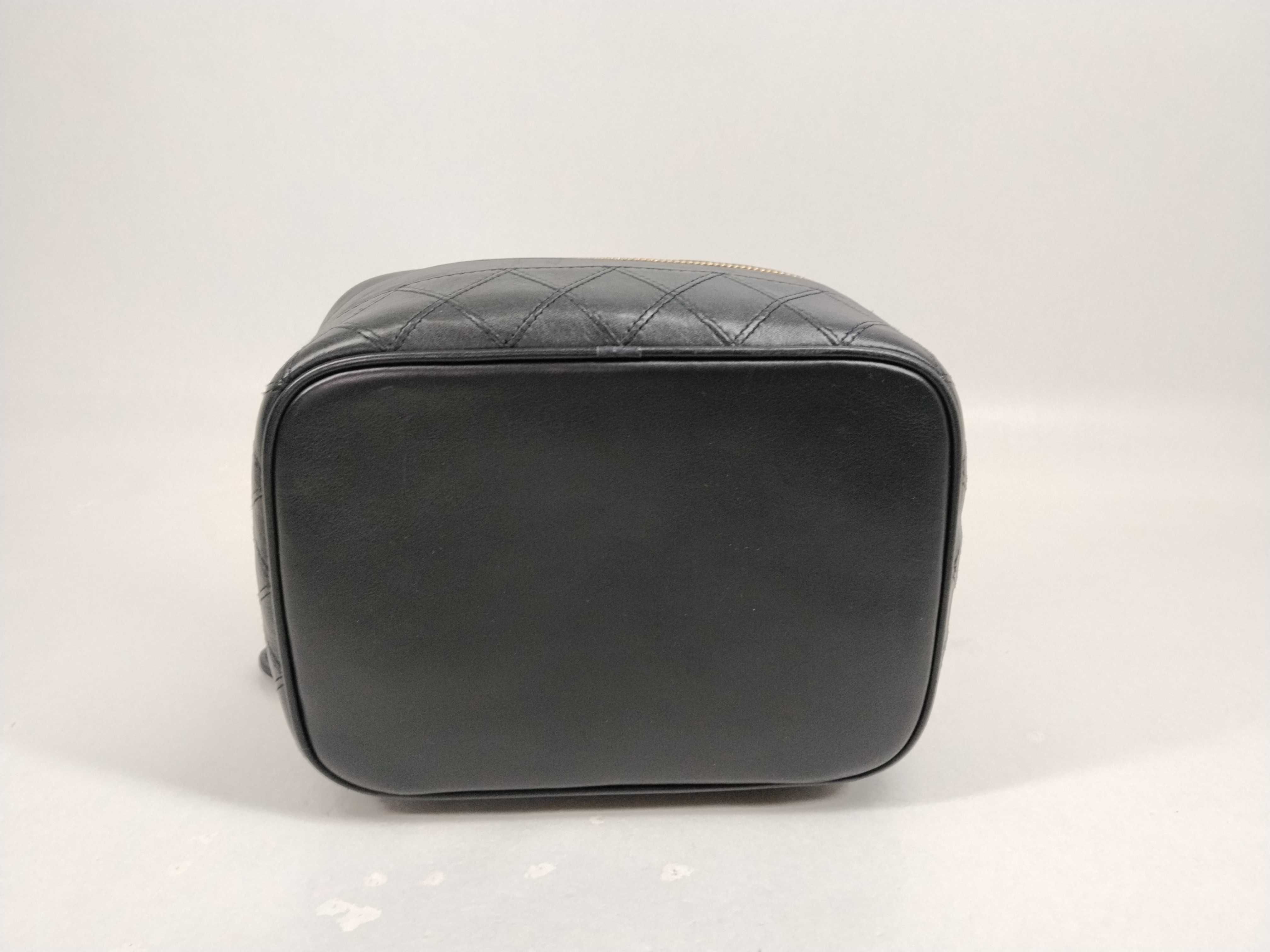 Bicolore Horizontal Vanity Bag — view 8