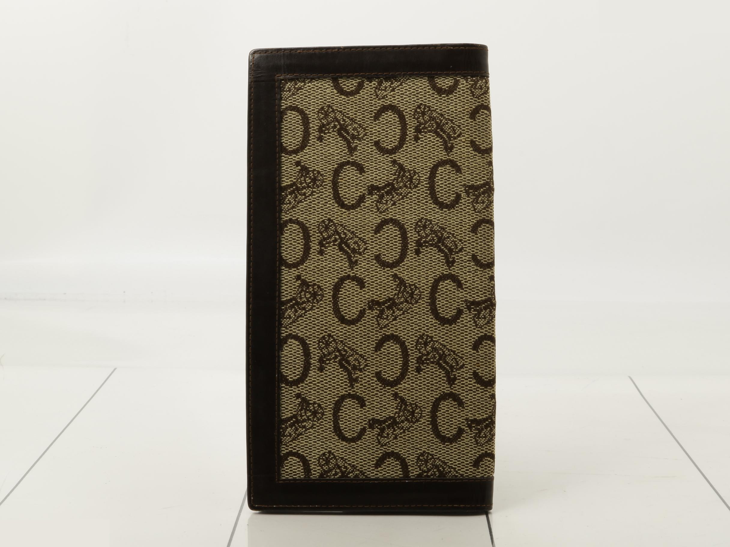 wallet — view 2
