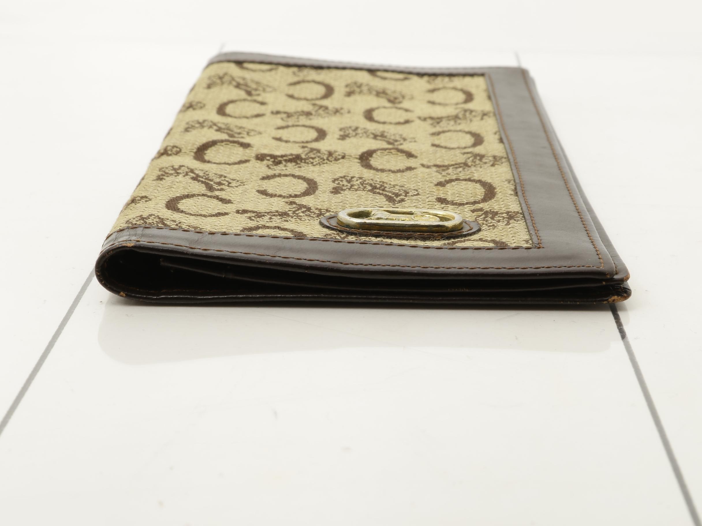 wallet — view 3