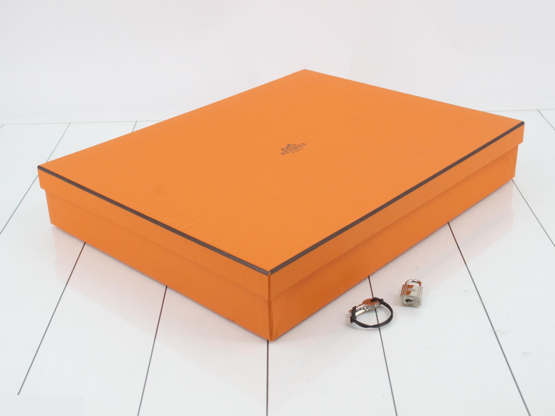 Airline (Bag) - Tote Bag — view 7