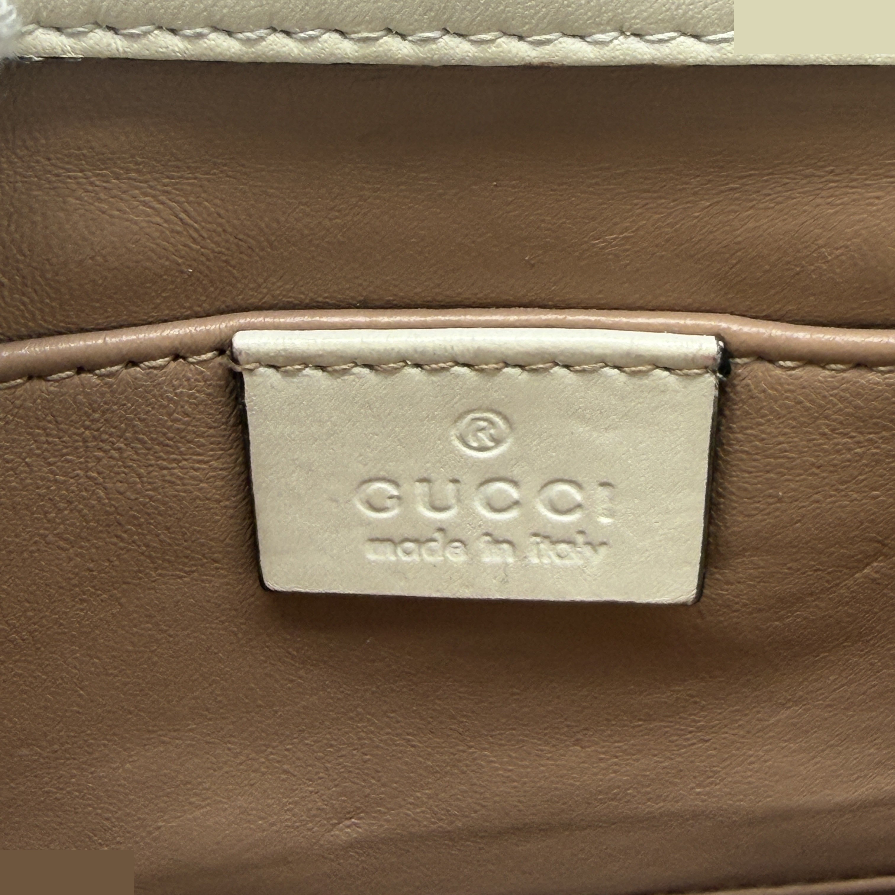 Queen Margaret Shoulder Bag Pearl — view 12