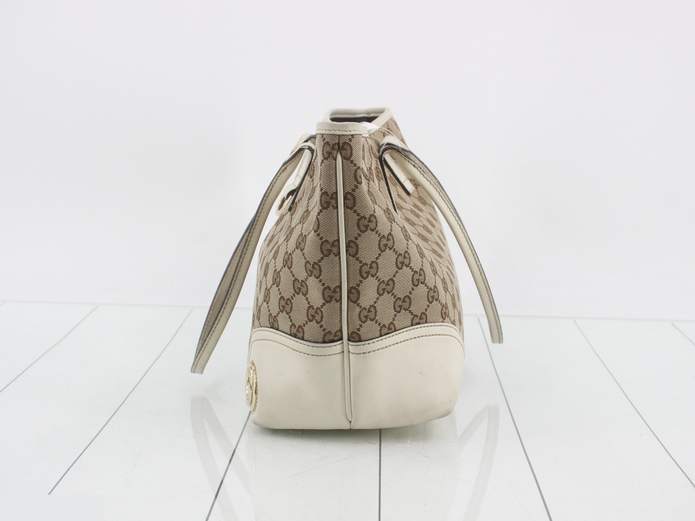 GG Canvas New Brit Shoulder Bag — view 3
