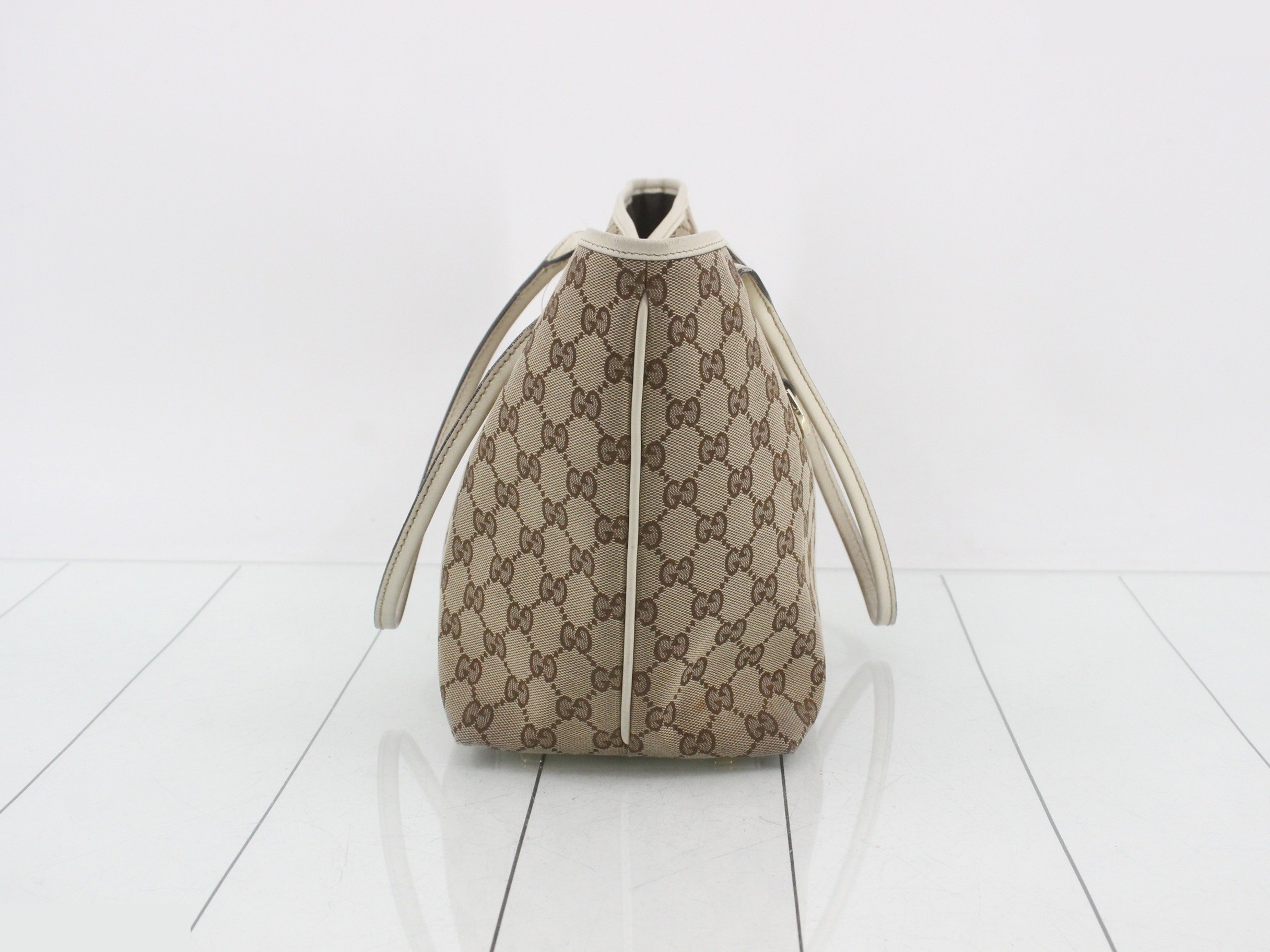 GG Canvas New Brit Shoulder Bag — view 4
