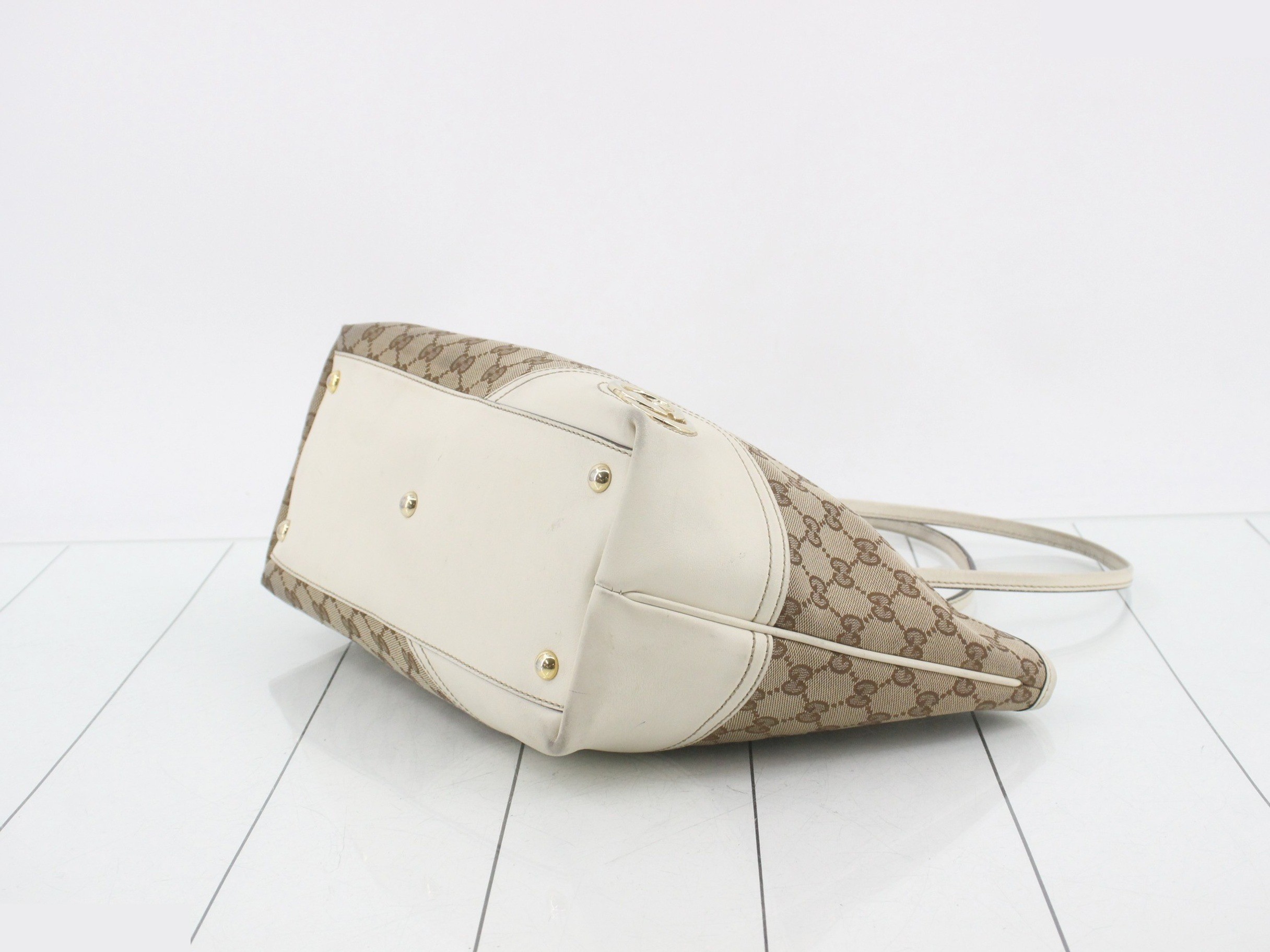 GG Canvas New Brit Shoulder Bag — view 6