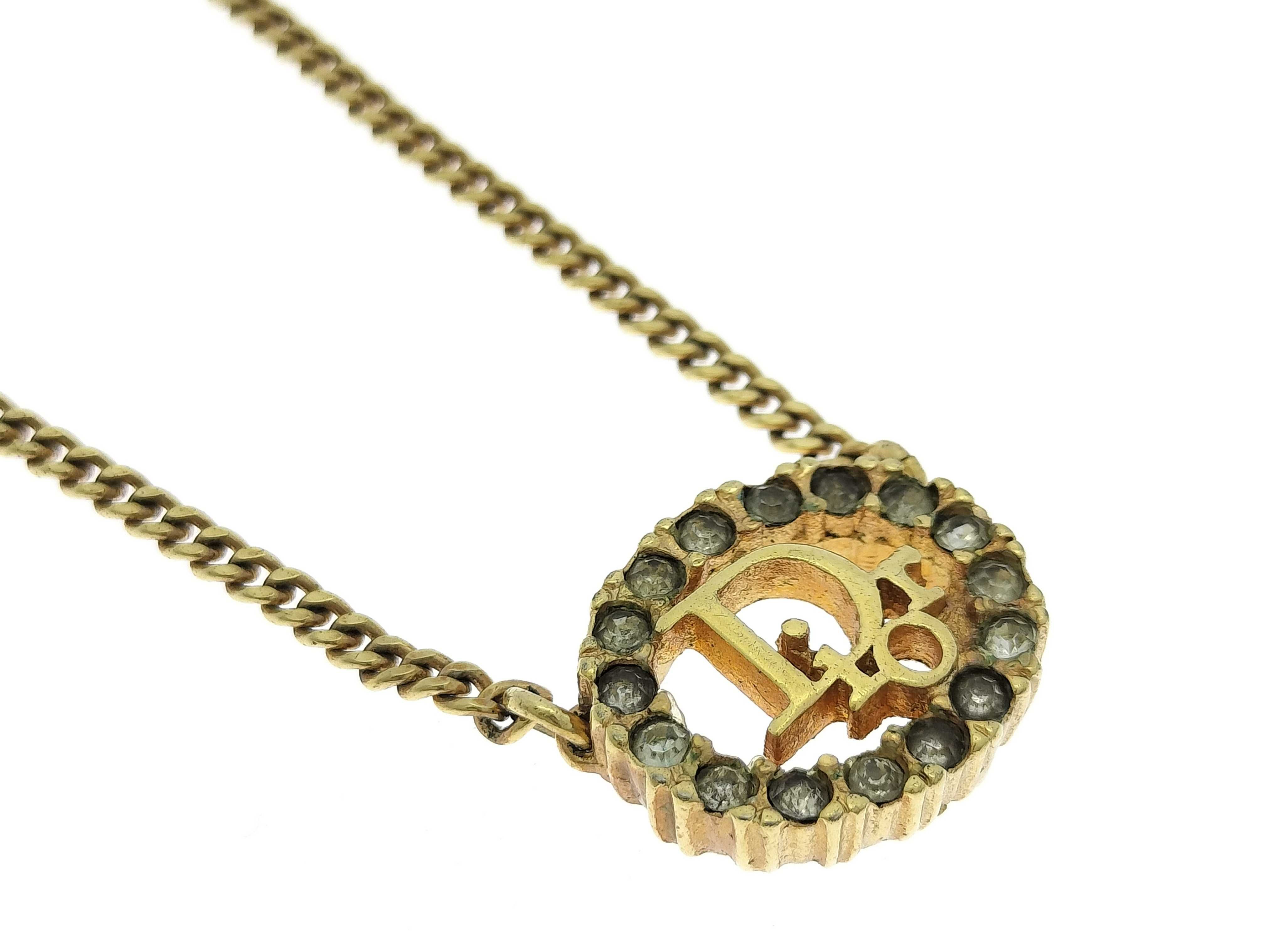 necklace — view 2