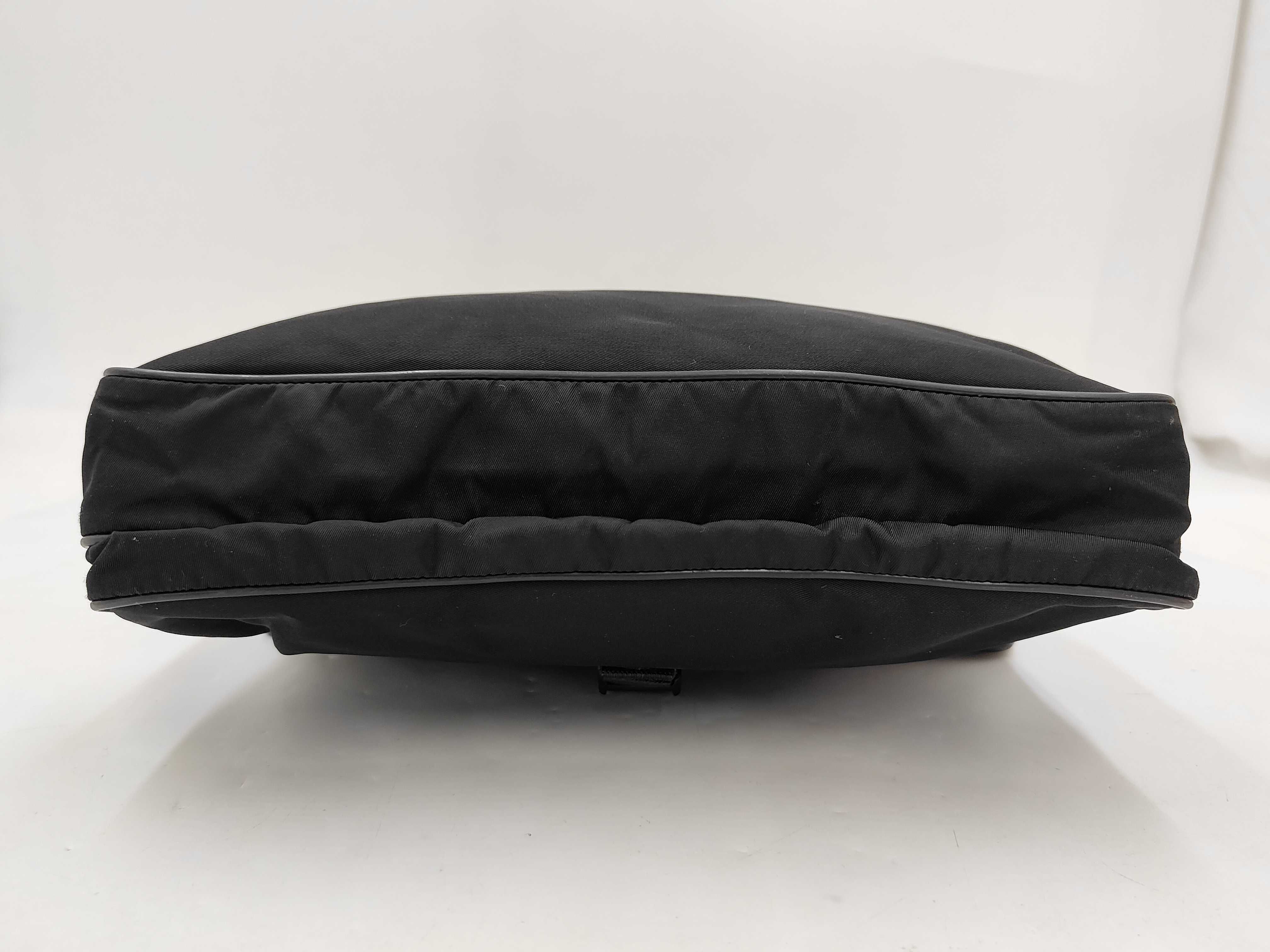 shoulder bag — view 3