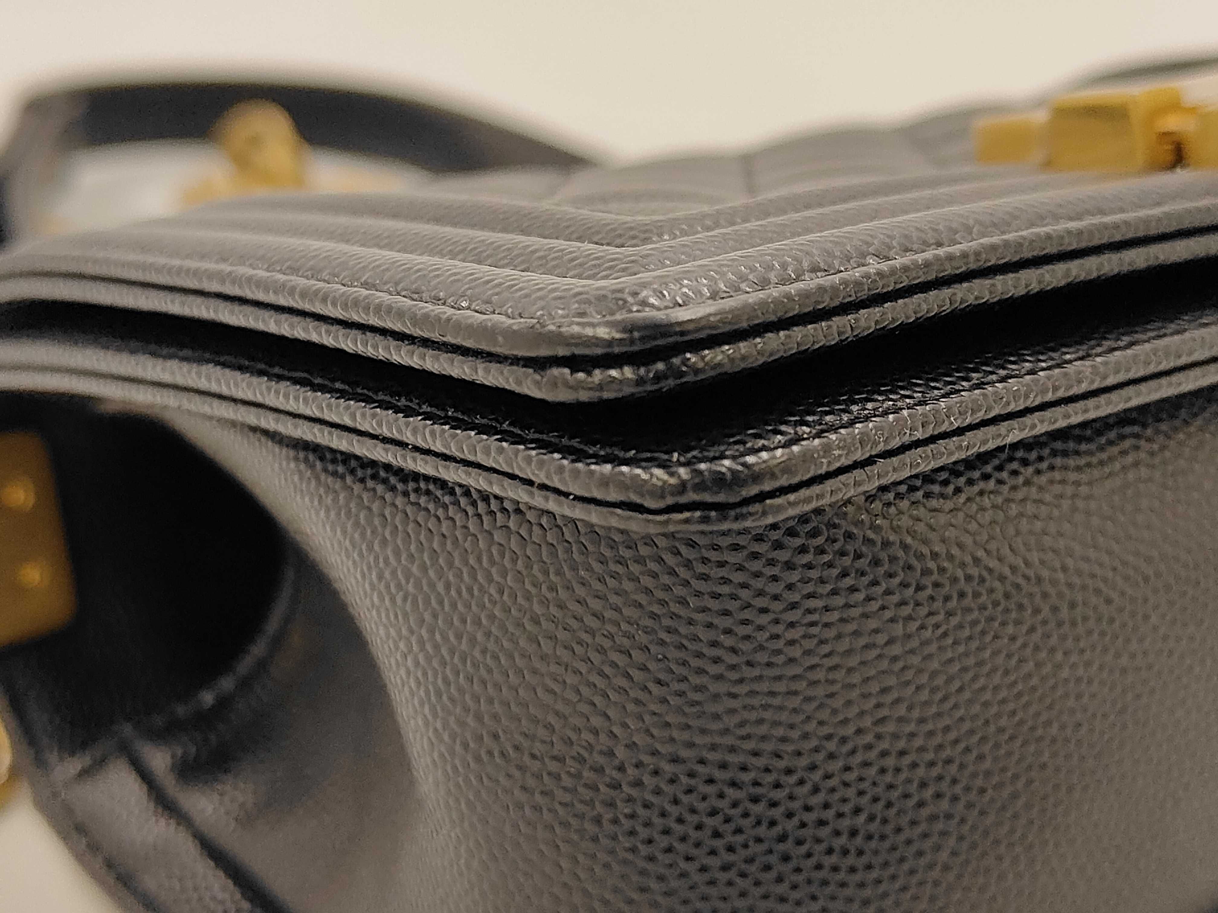Matelassé Caviar Skin Boy Chanel Black Shoulder Bag — view 7