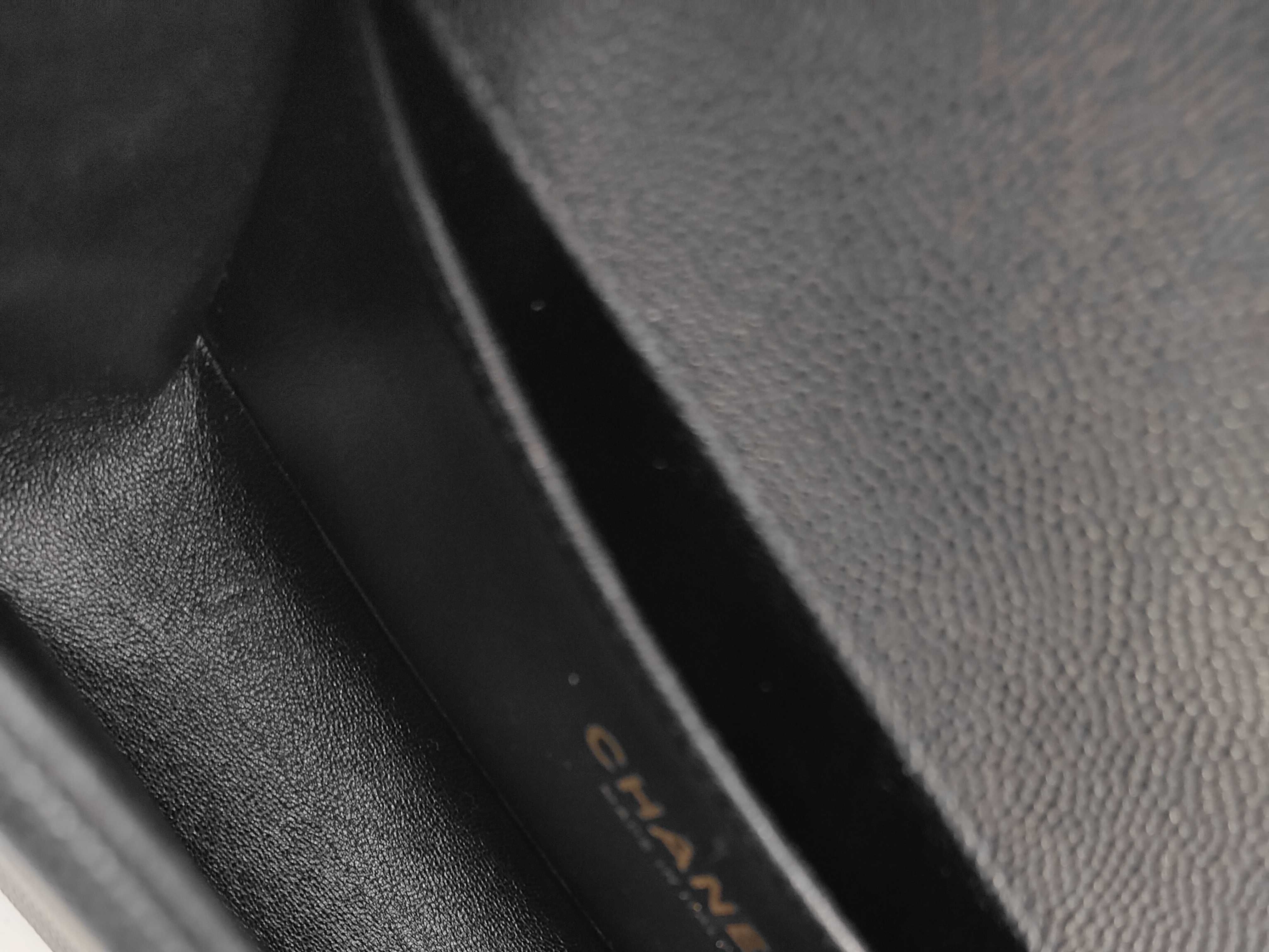 Matelassé Caviar Skin Boy Chanel Black Shoulder Bag — view 10