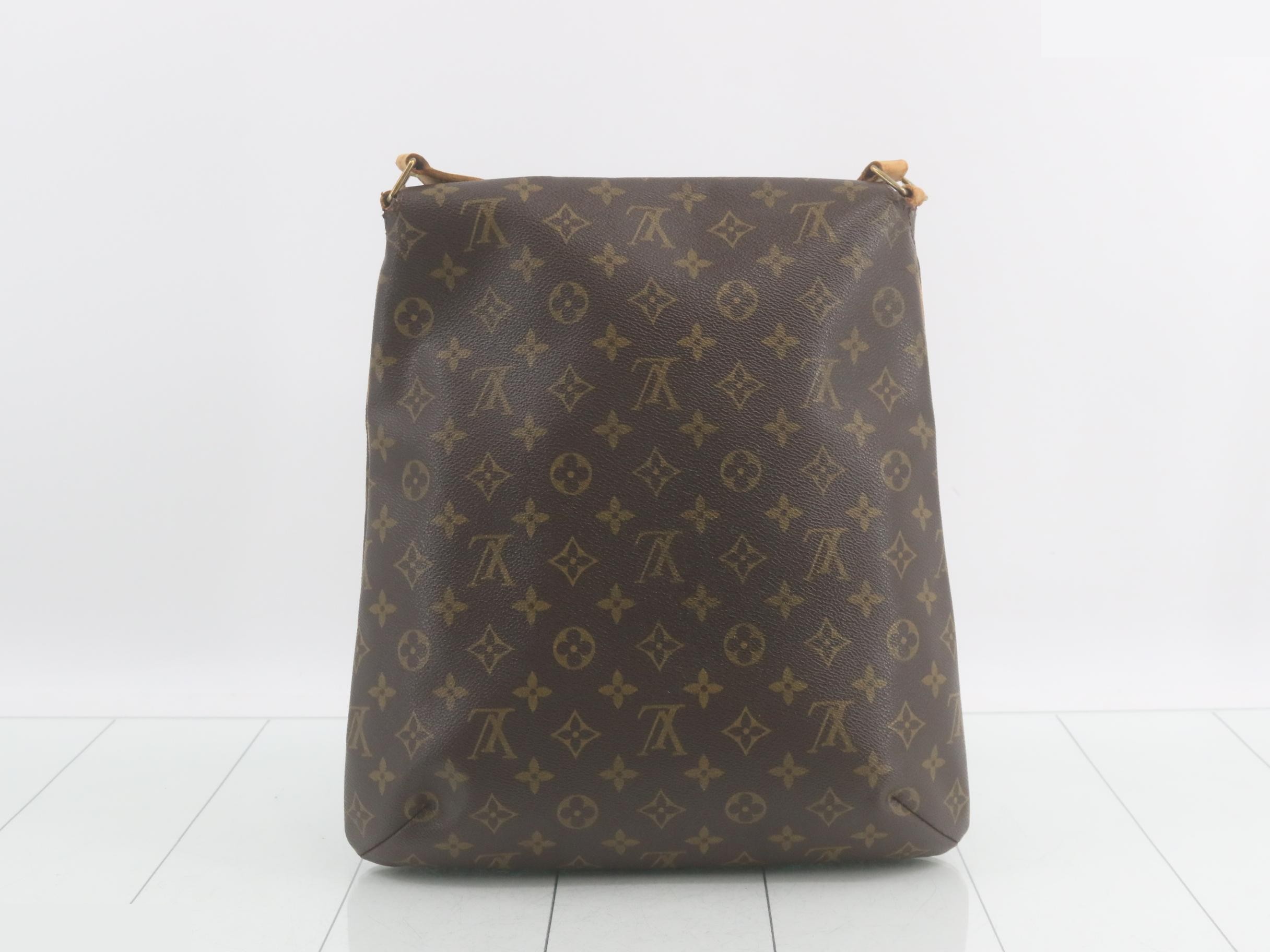 Musette — view 2