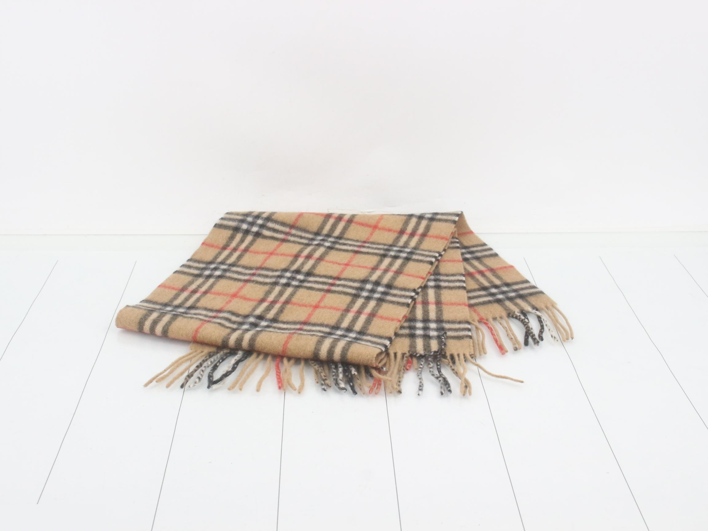 Other lines: Small items, accessories, and scarves — view 3