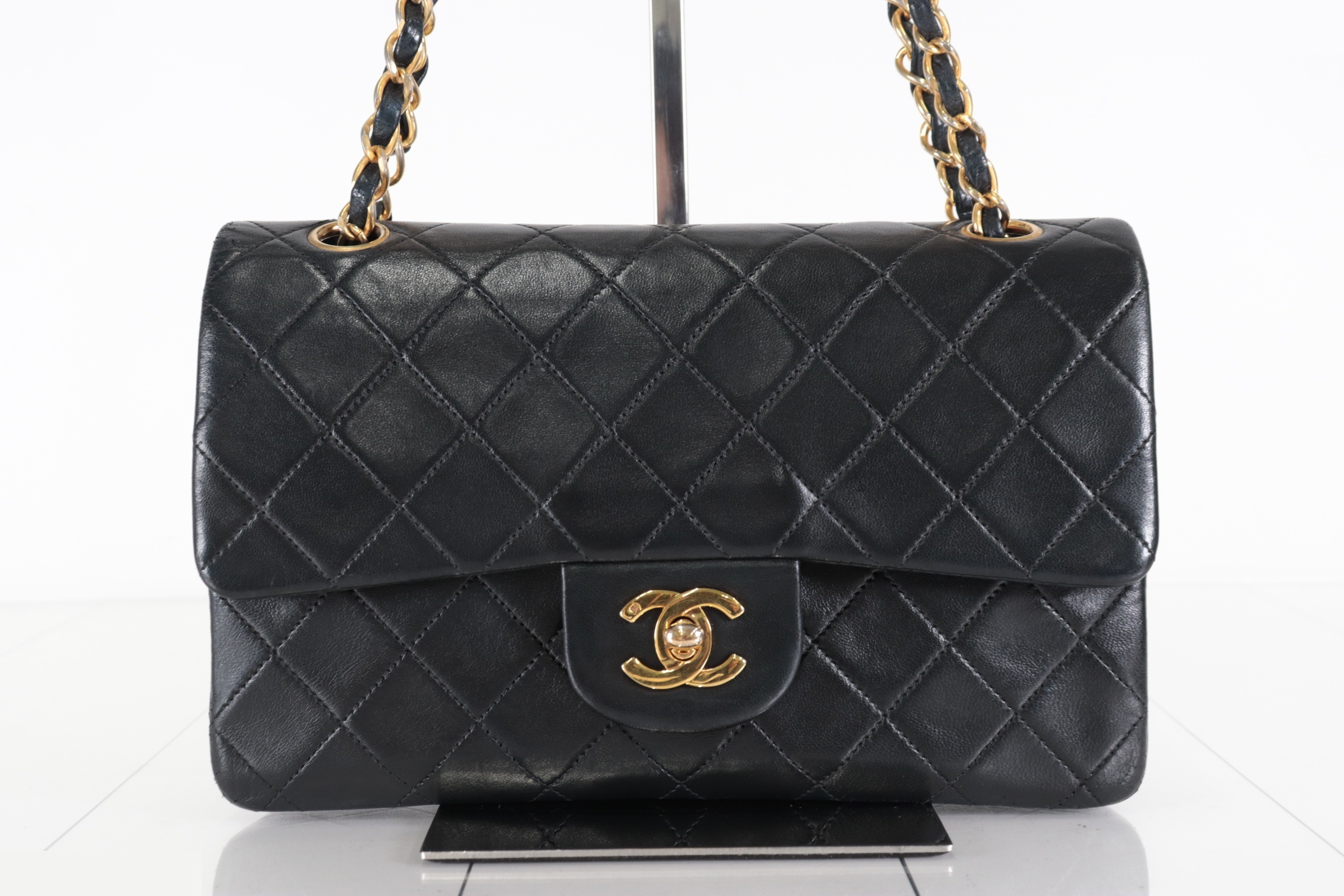 Double flap 23 Lambskin Chain Shoulder Bag, Unit No. 2