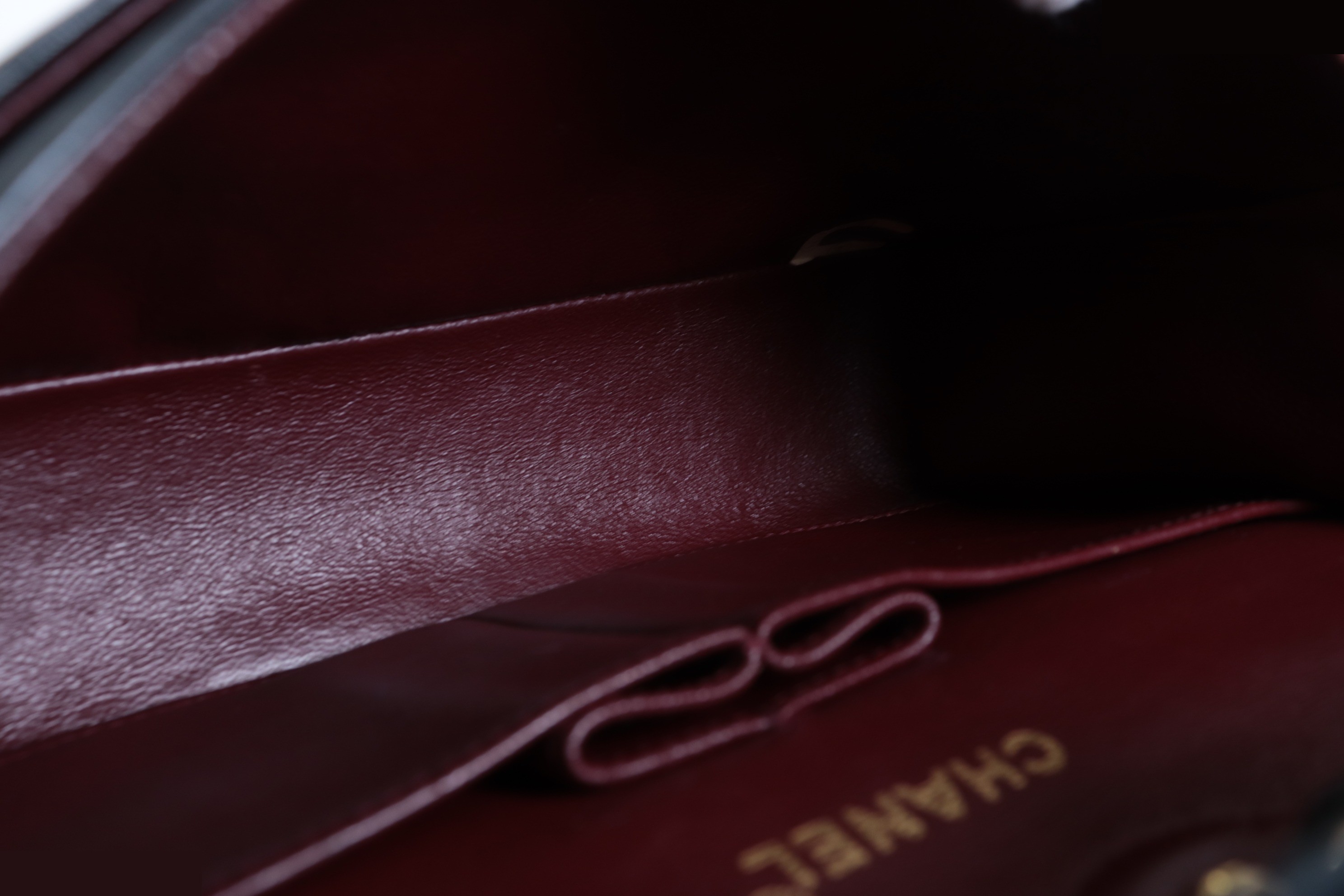 Double flap 23 Lambskin Chain Shoulder Bag, Unit No. 2 — view 9