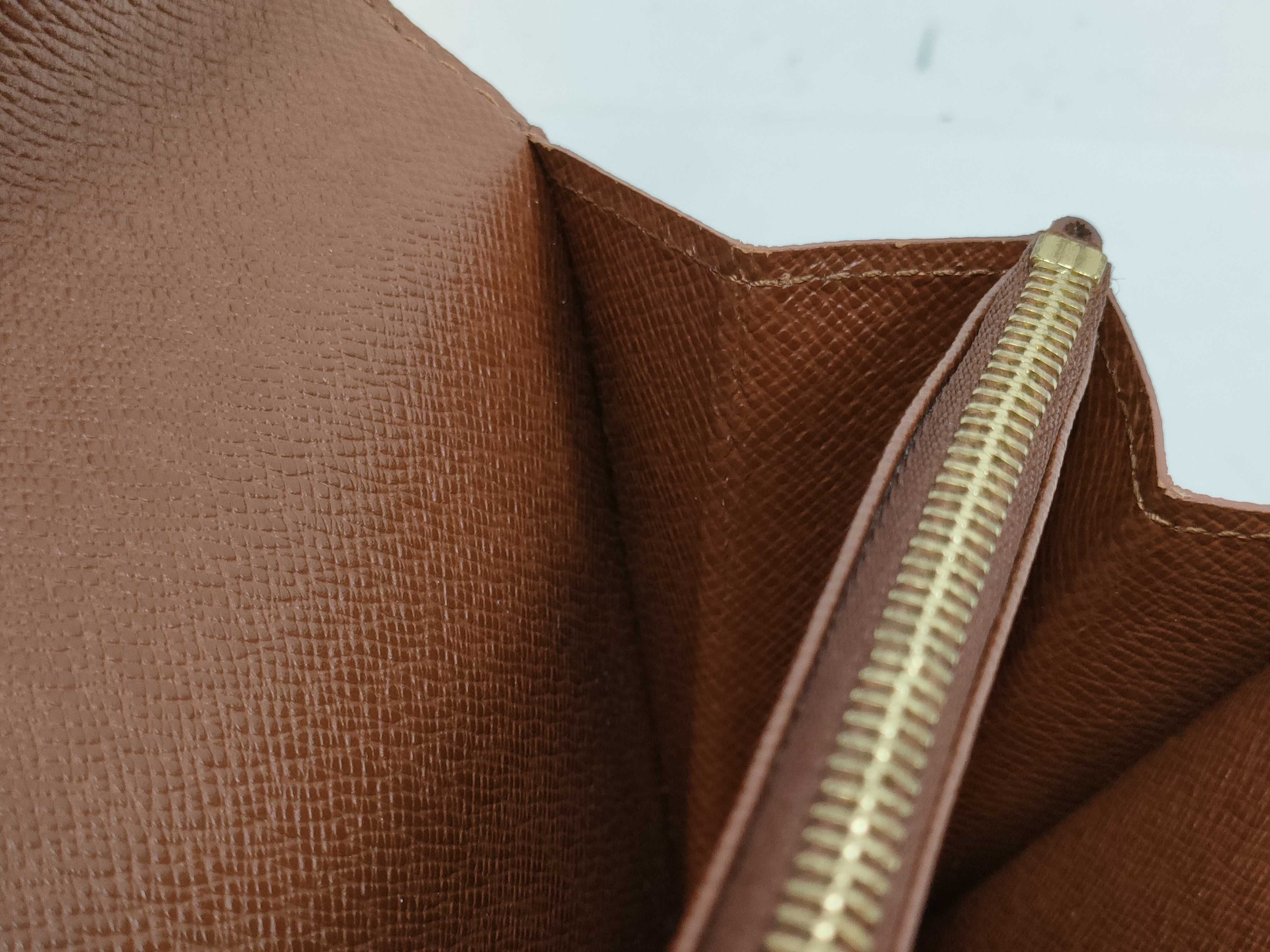 Monogram Portefeuille Sarah Monogram Wallet — view 13