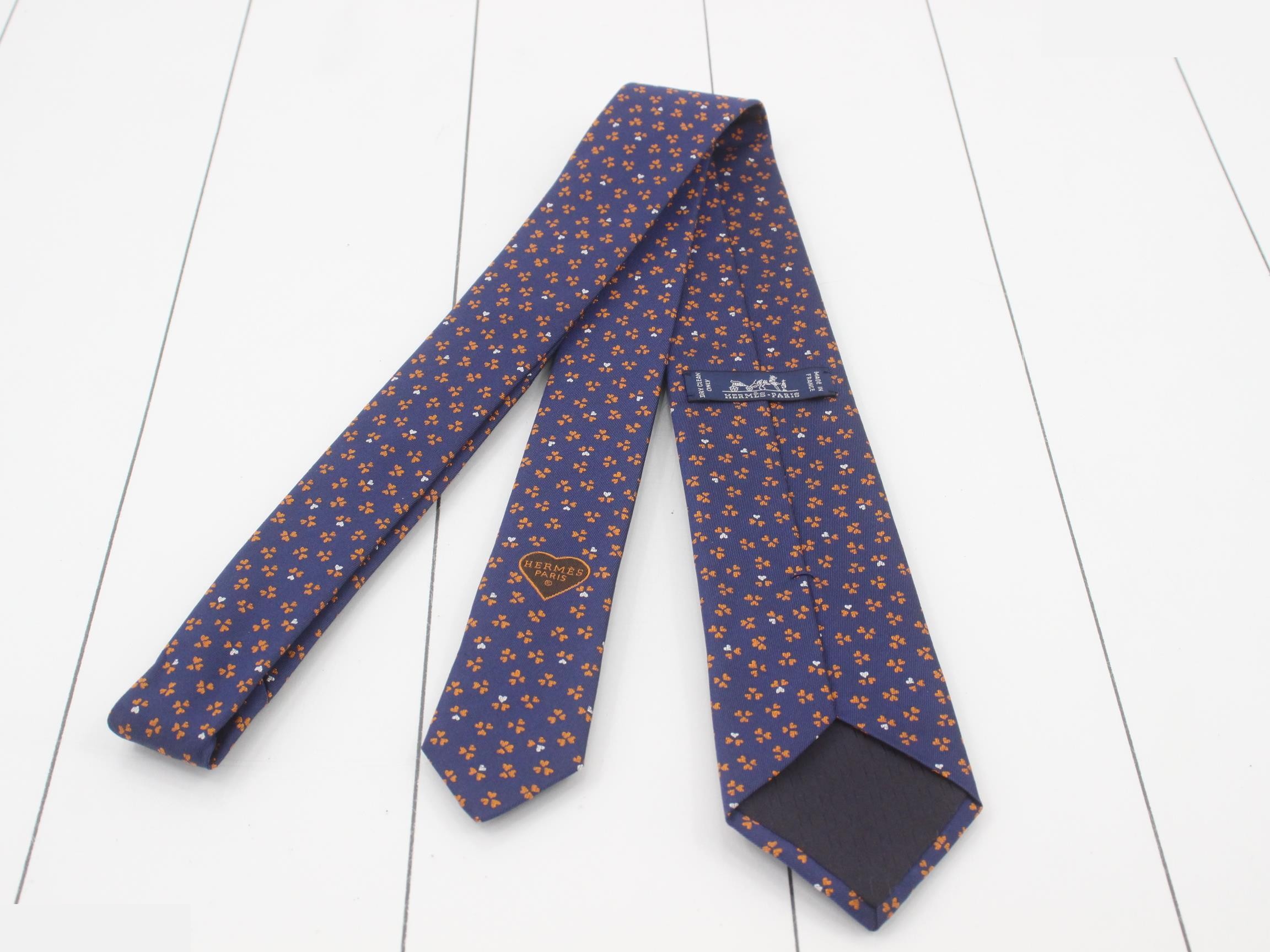 Silk necktie — view 2