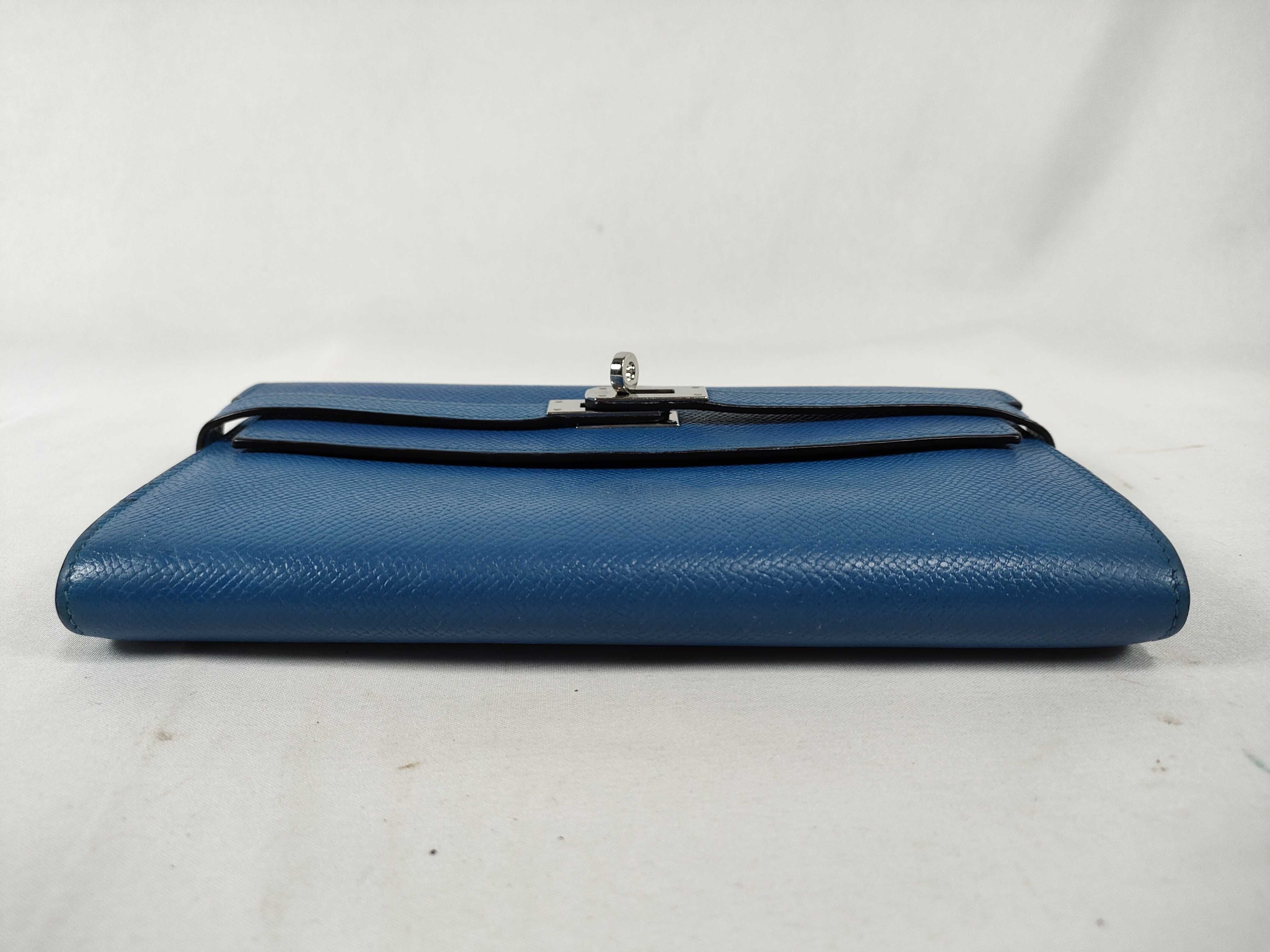 Kelly Wallet / Veau Epsom / Blue / O Stamp / Silver Hardware Wallet — view 3
