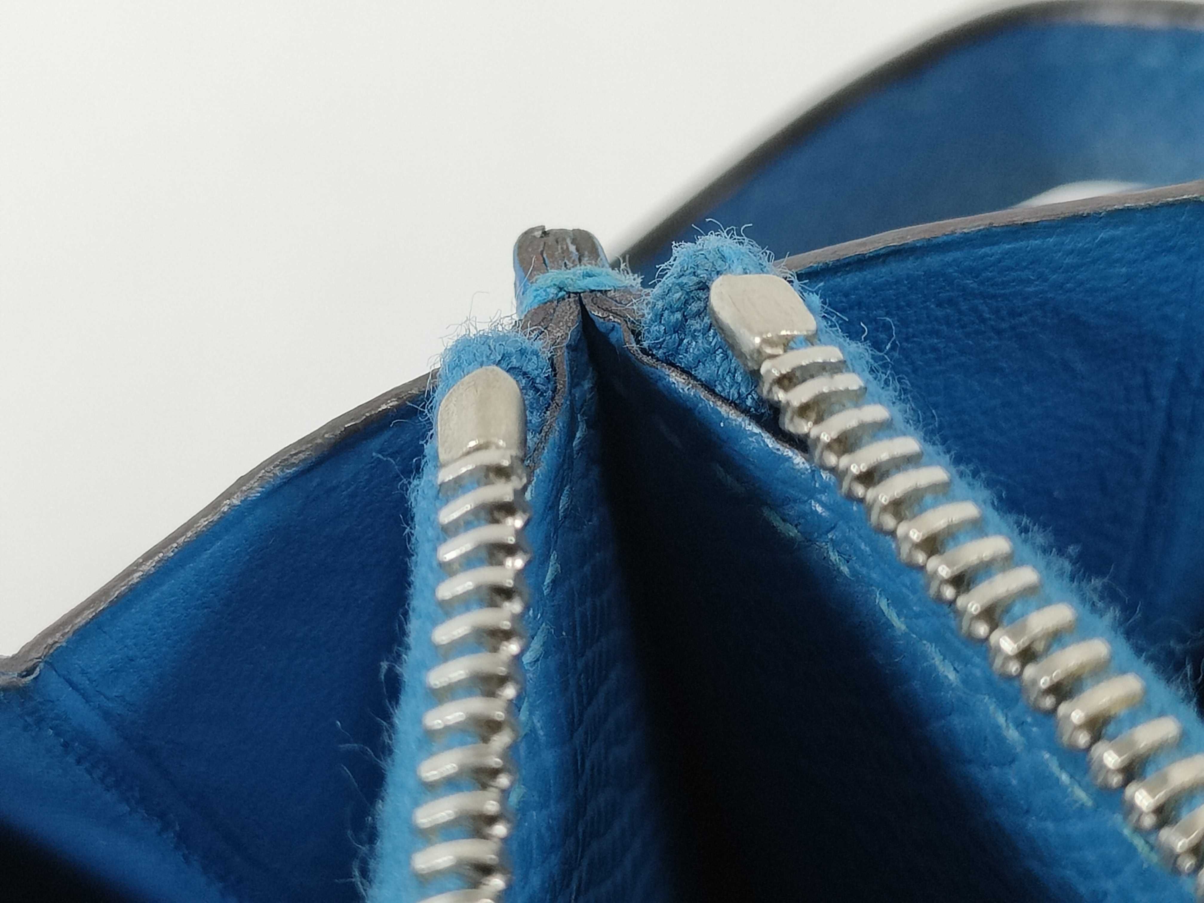 Kelly Wallet / Veau Epsom / Blue / O Stamp / Silver Hardware Wallet — view 8