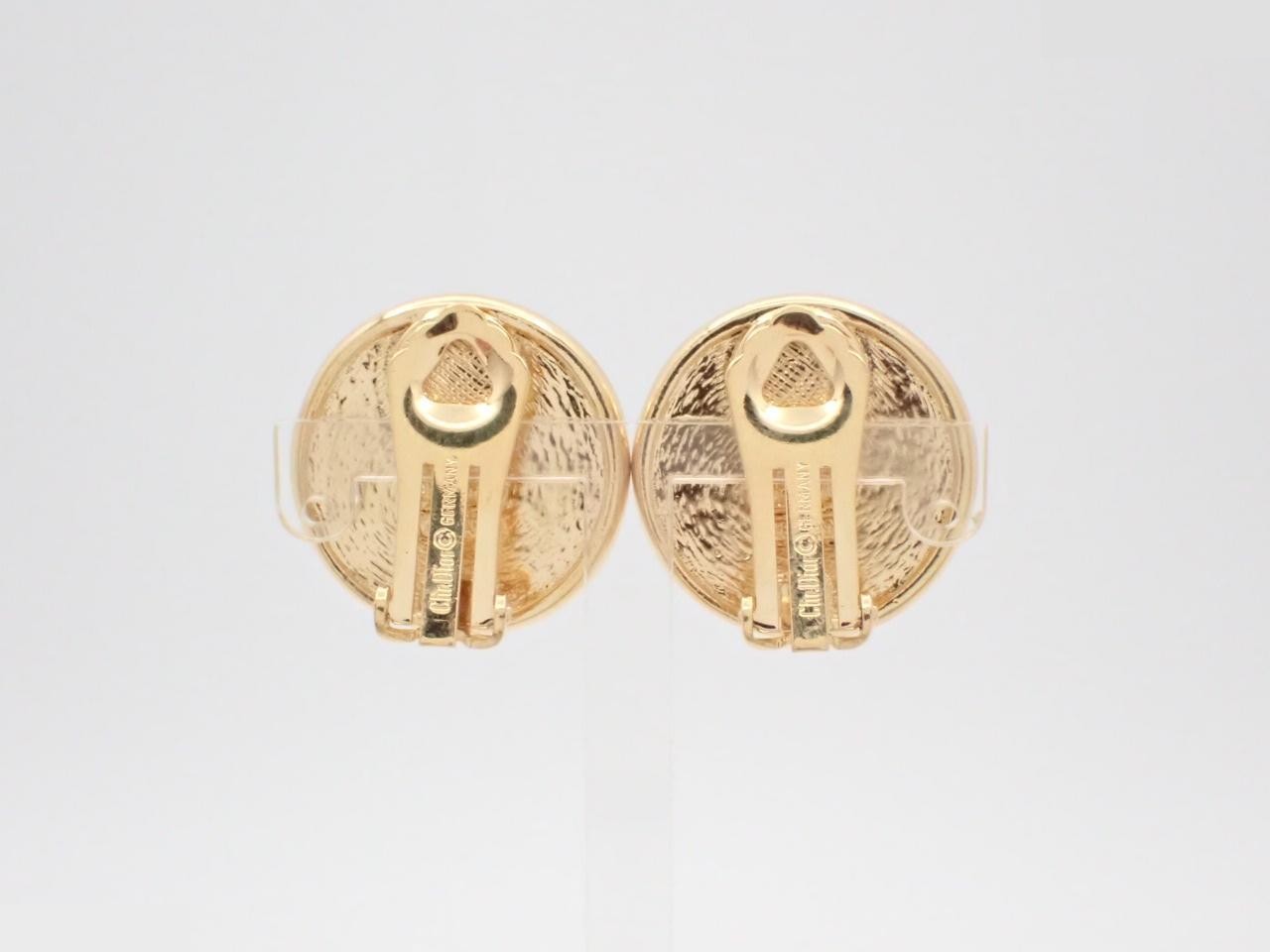 Other lines: Precious metals and earrings — view 2
