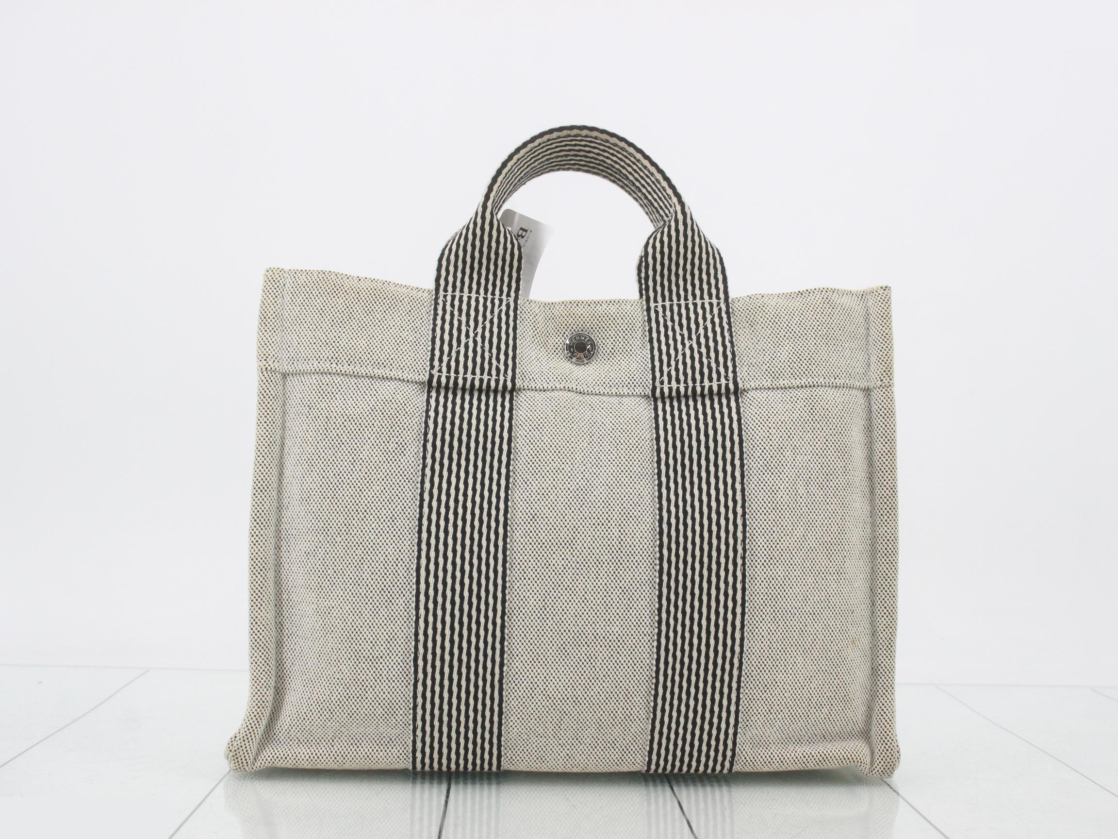 New Foolto PM, gray, silver hardware, 30 x 22 x 8 cm — view 2