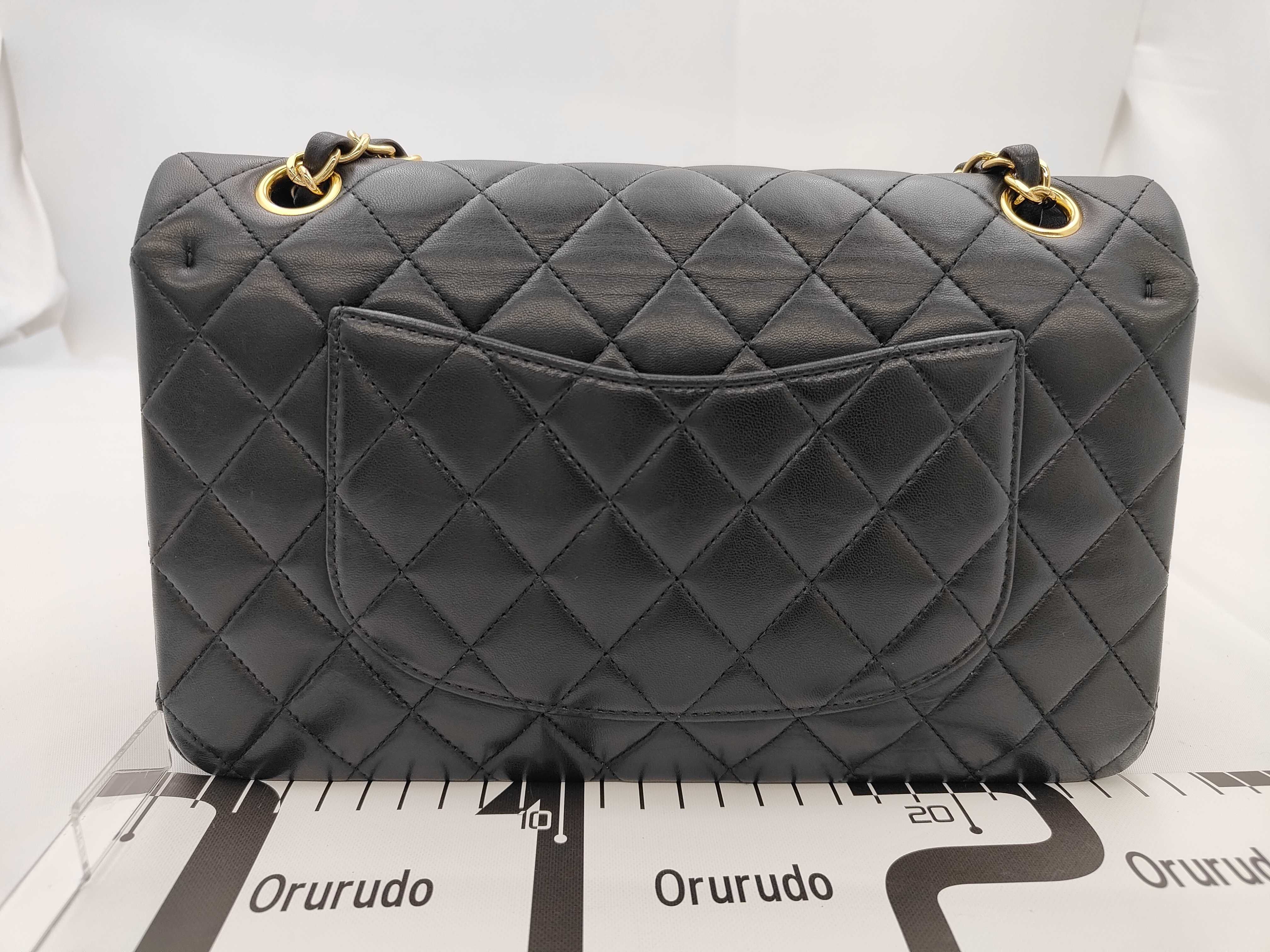 Matelassé 25 Double Flap Double Chain Lambskin Shoulder Bag — view 2