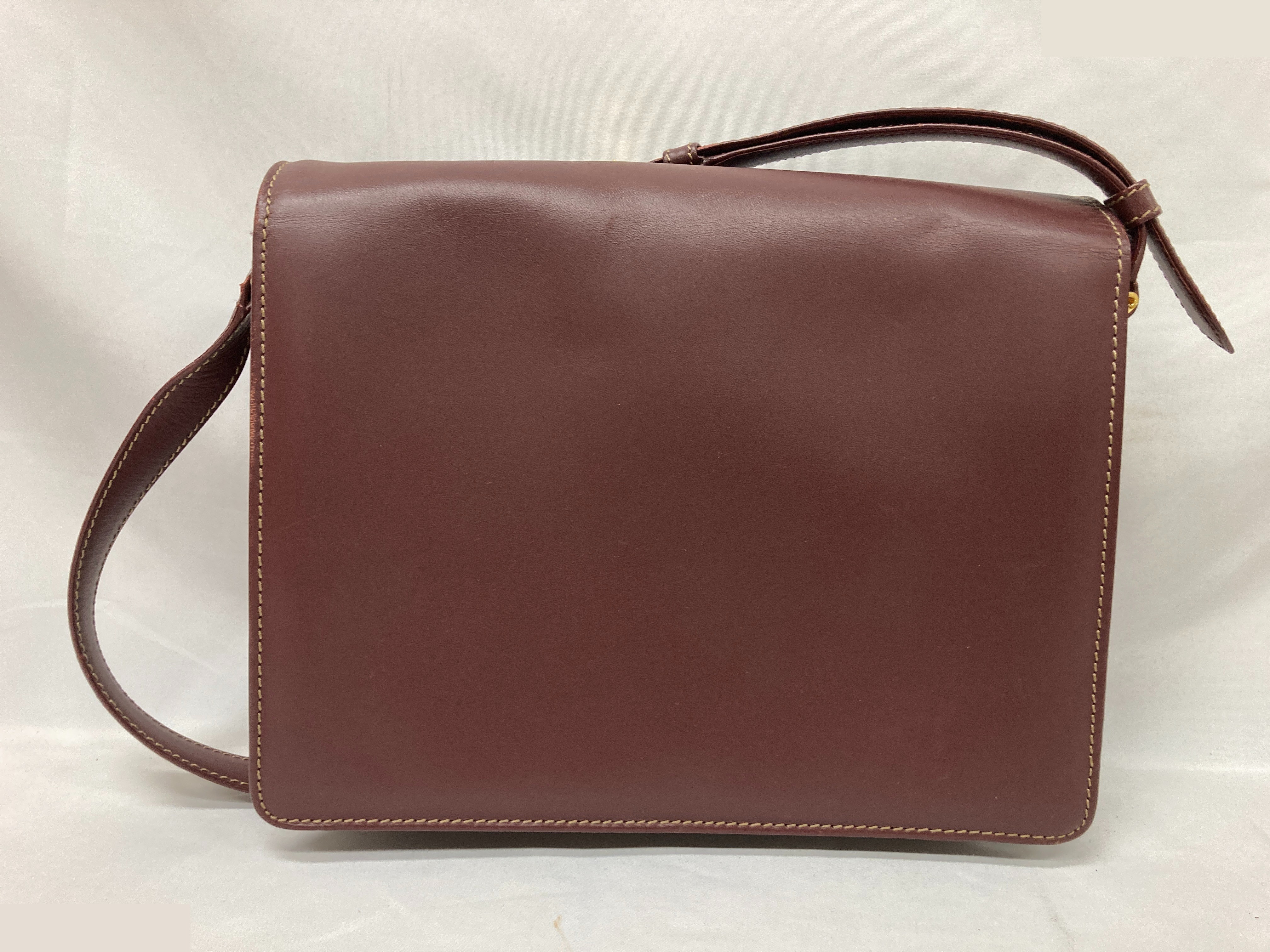Must Line (Bag) - Shoulder Bag — view 2