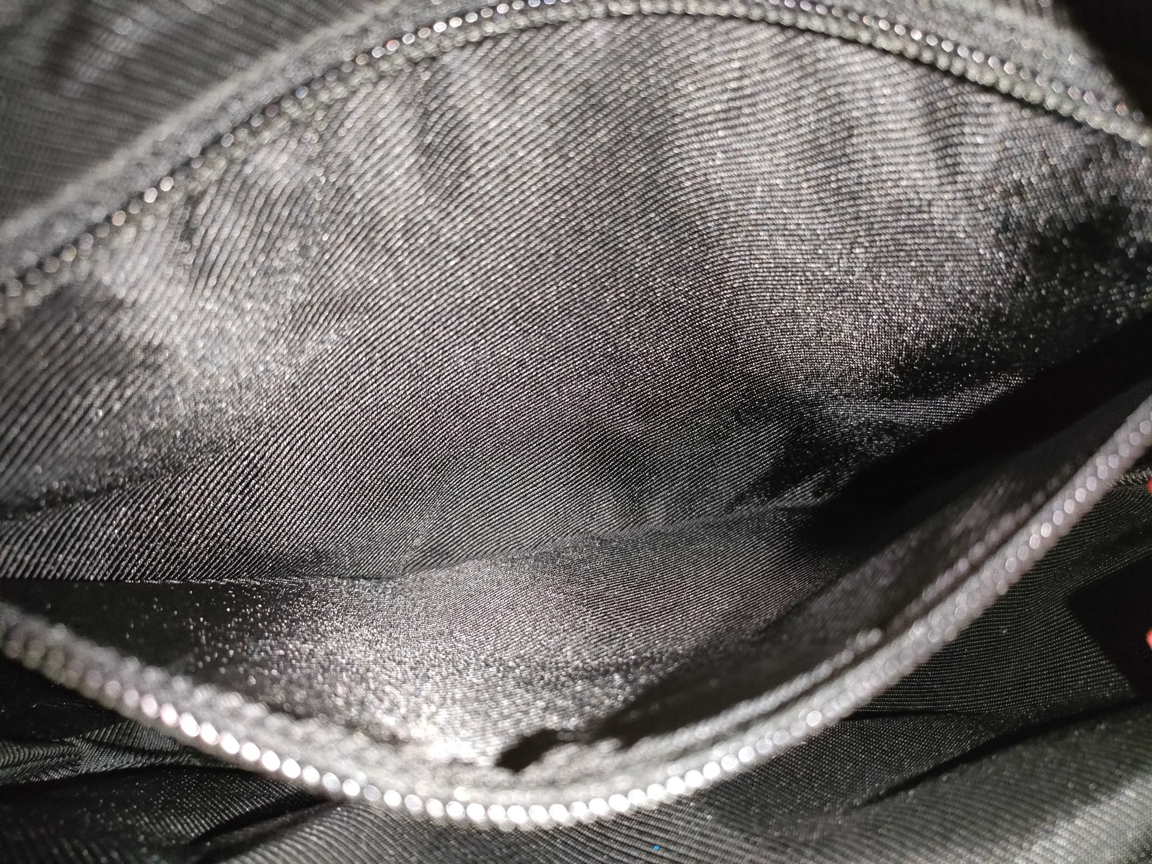 GG Canvas Handbag — view 11