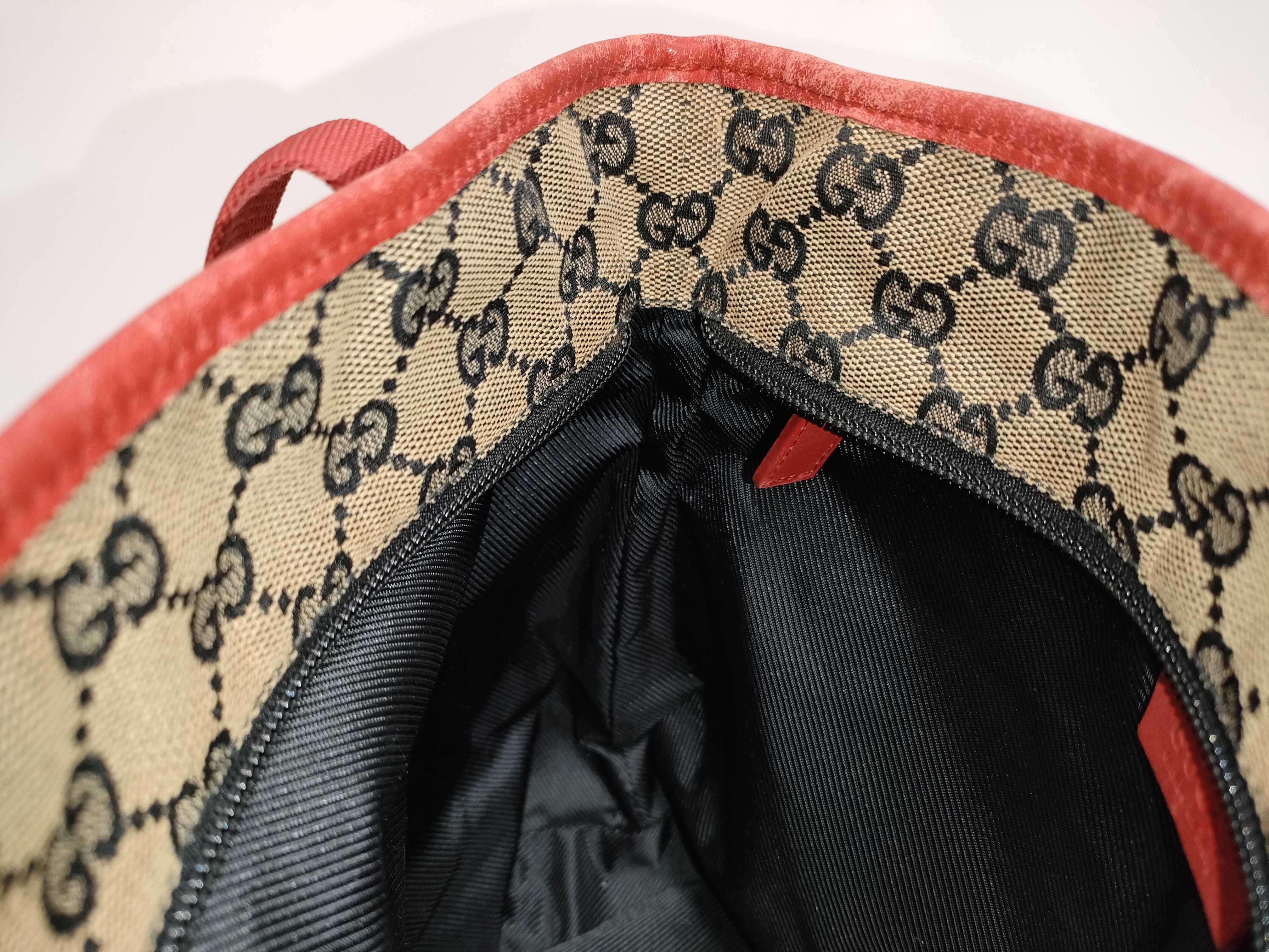 GG Canvas Handbag — view 9