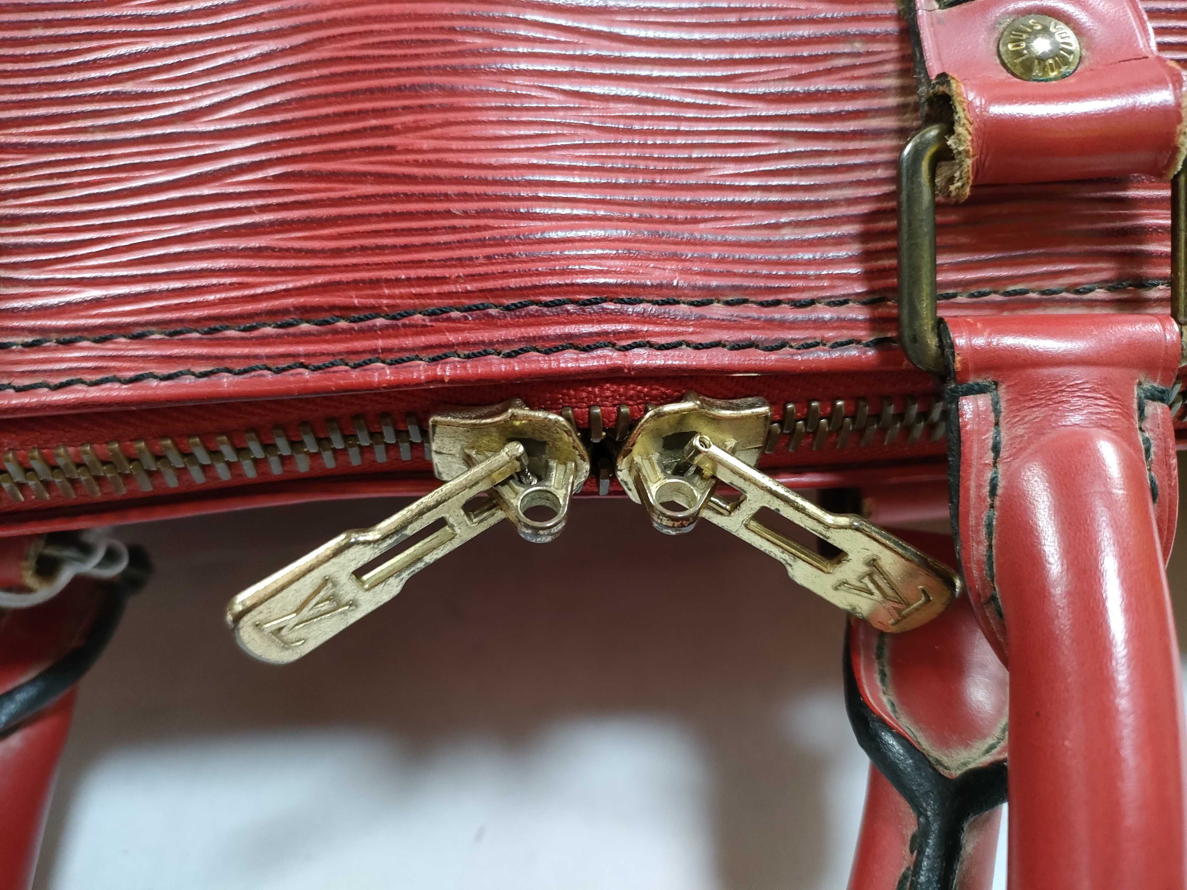 Epi Keepall 50 Boston Bag with Handle, Name Tag, Padlock, and Keys — view 7