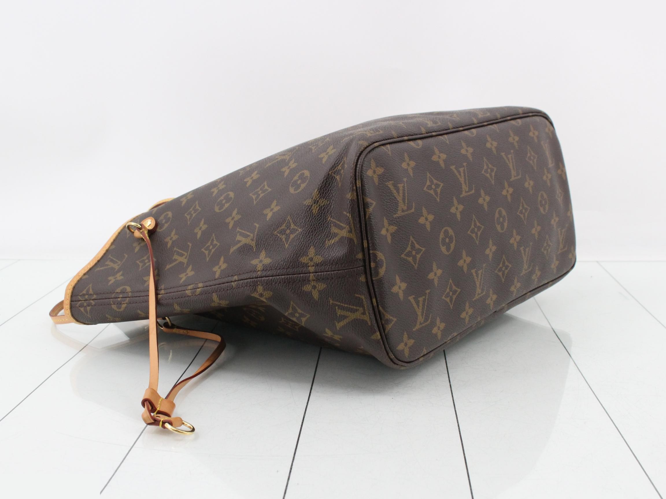 Monogram Neverfull MM Beige Tote Bag with Pouch — view 5