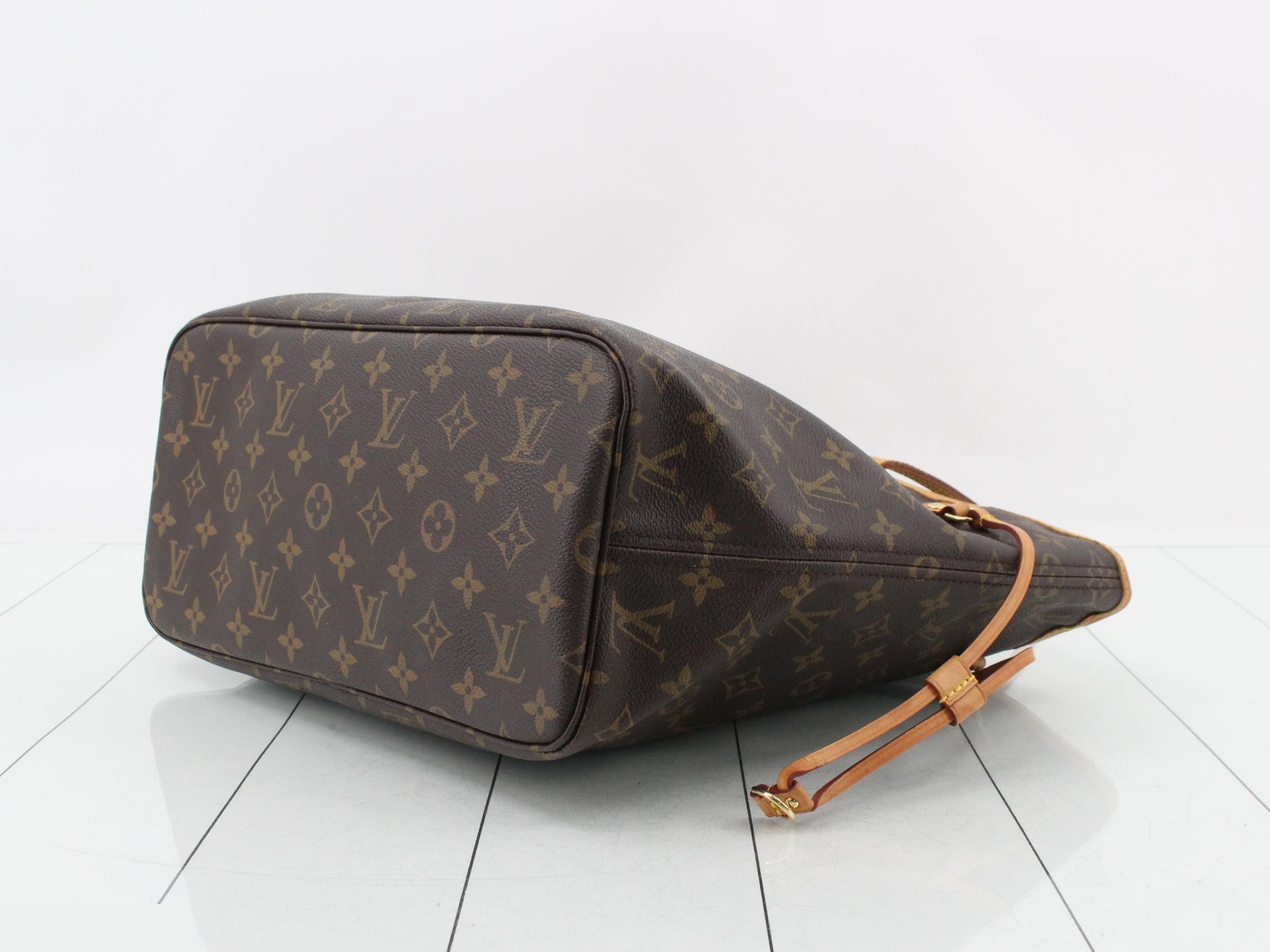 Monogram Neverfull MM Beige Tote Bag with Pouch — view 6