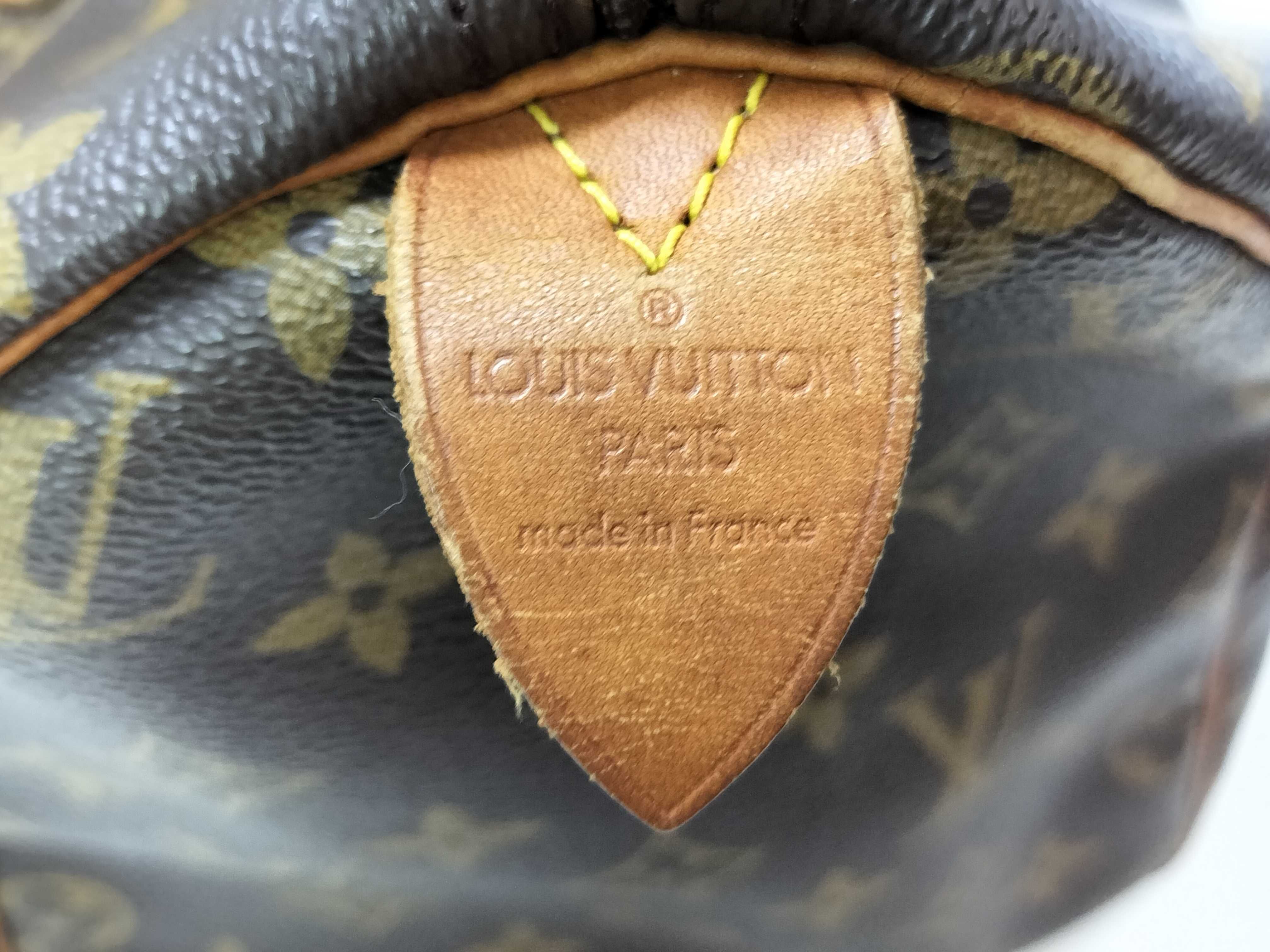Monogram Louis Vuitton Speedy 30 Handbag — view 9