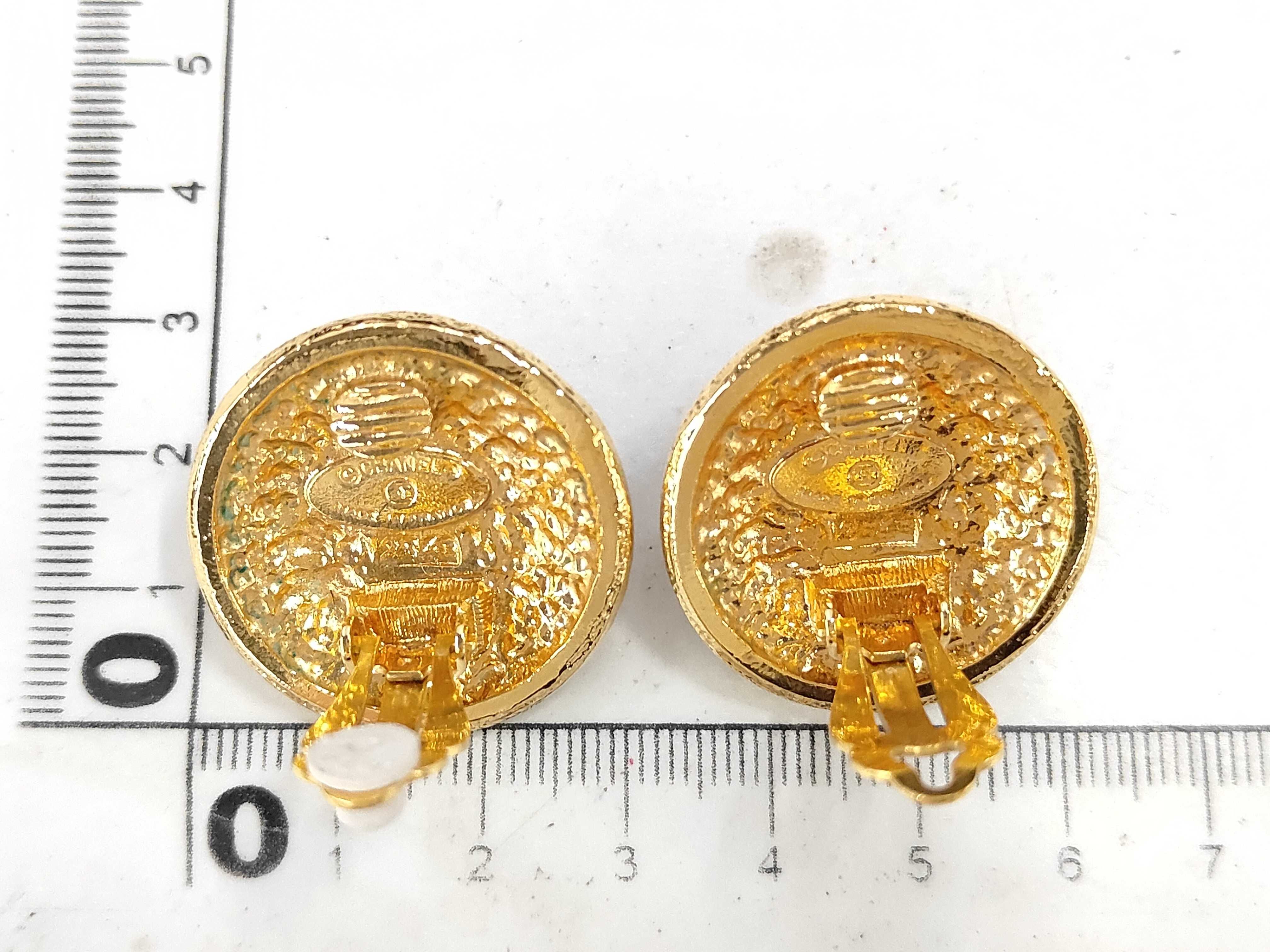 Pearl White x Gold (Precious Metal) Earrings — view 7