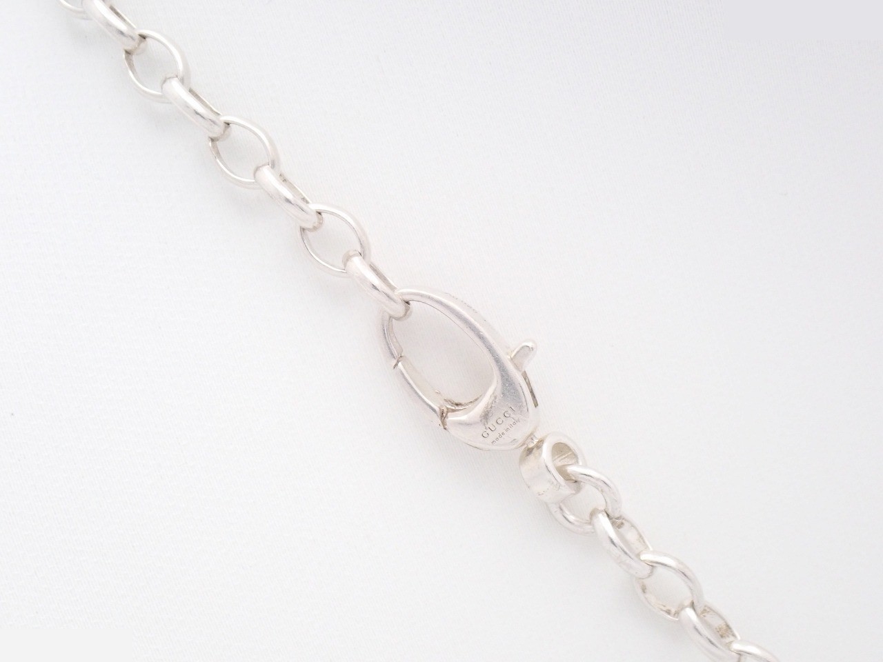 Interlocking G Round Necklace — view 3