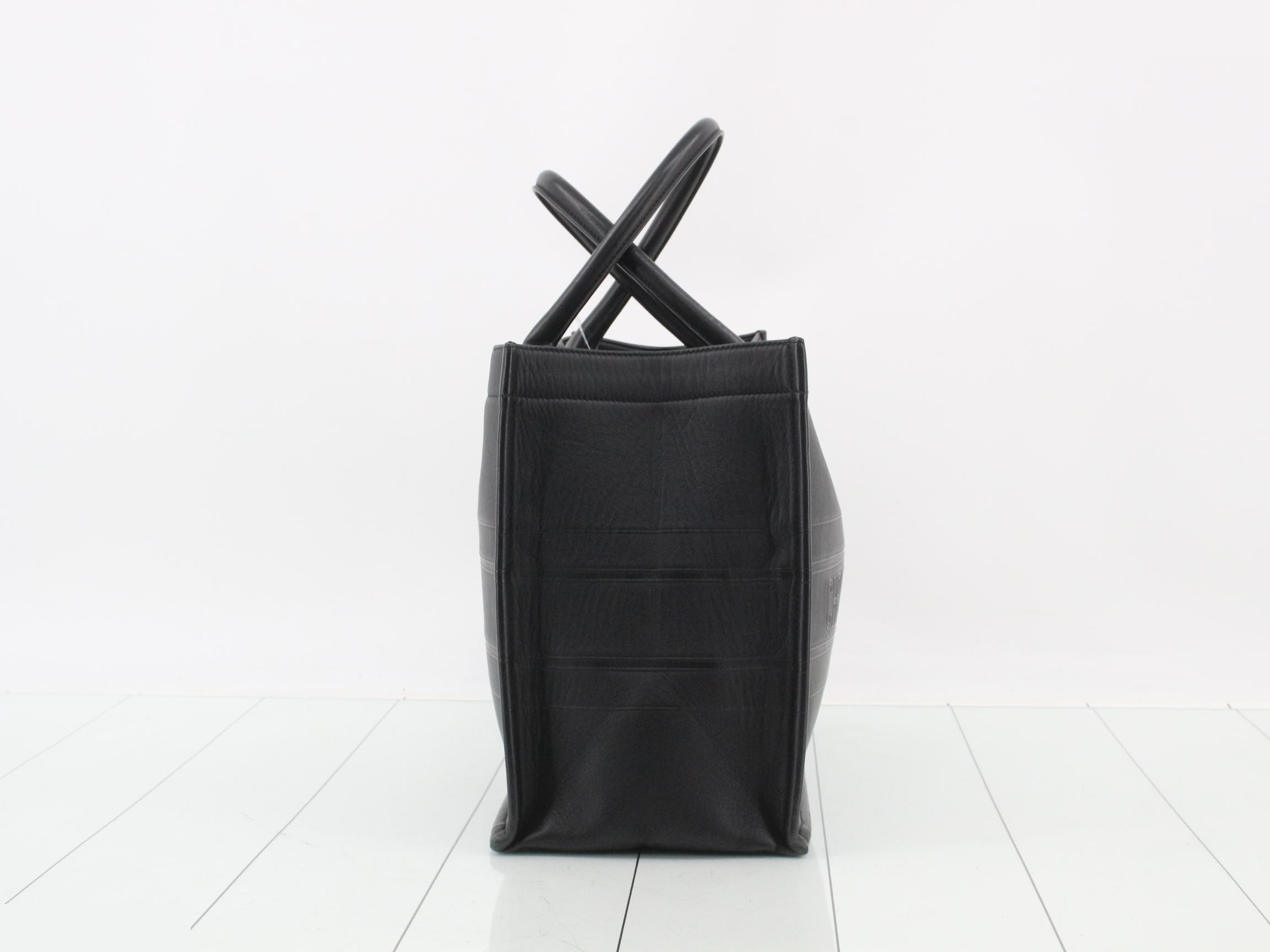 Book Tote Medium Leather Tote Bag, Black — view 4