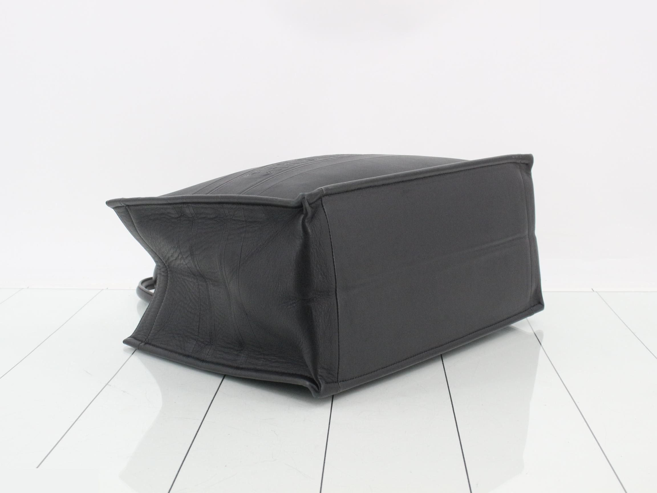 Book Tote Medium Leather Tote Bag, Black — view 5