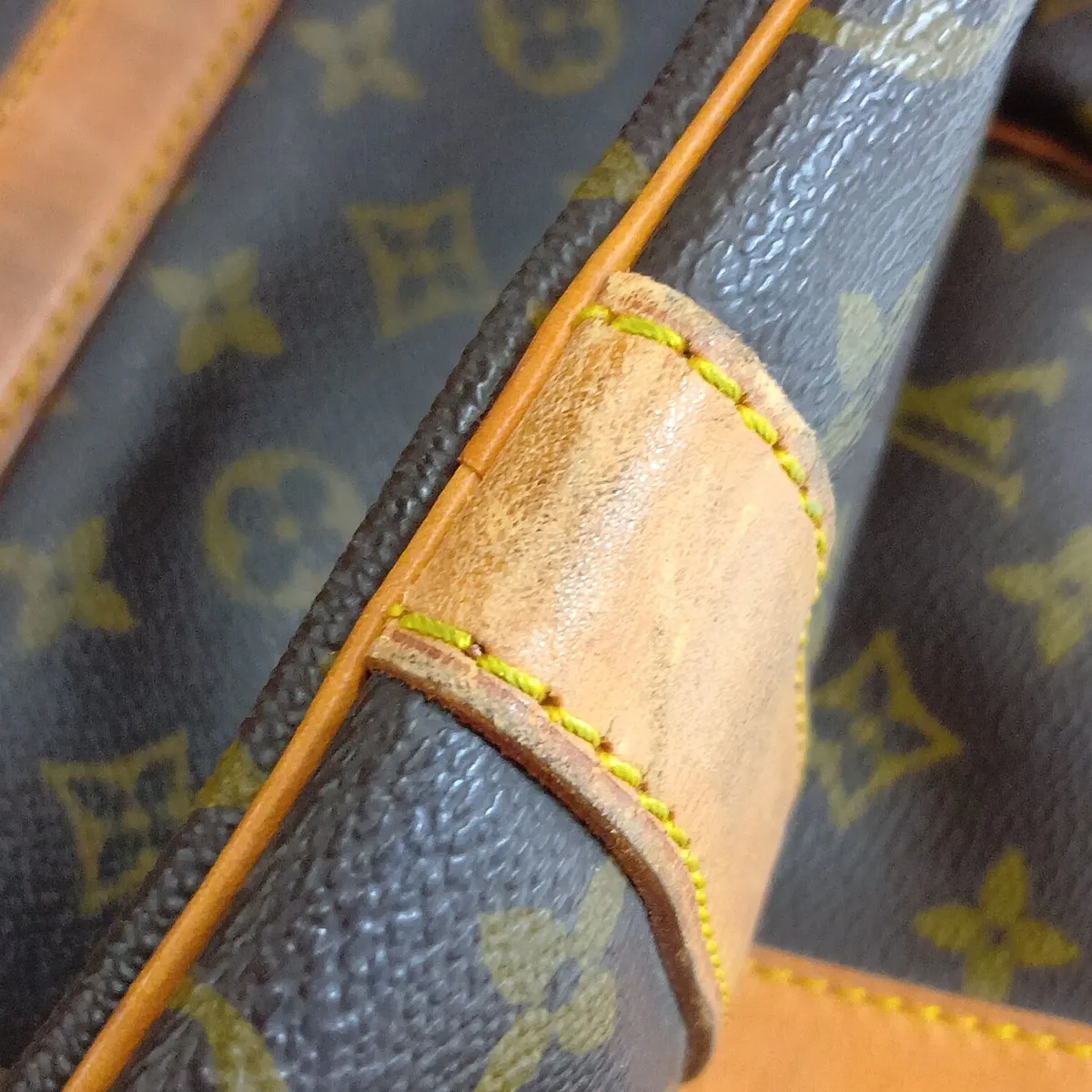 Monogram Keepall Bandoulière 60 M41412 VI8907 Brown — view 11