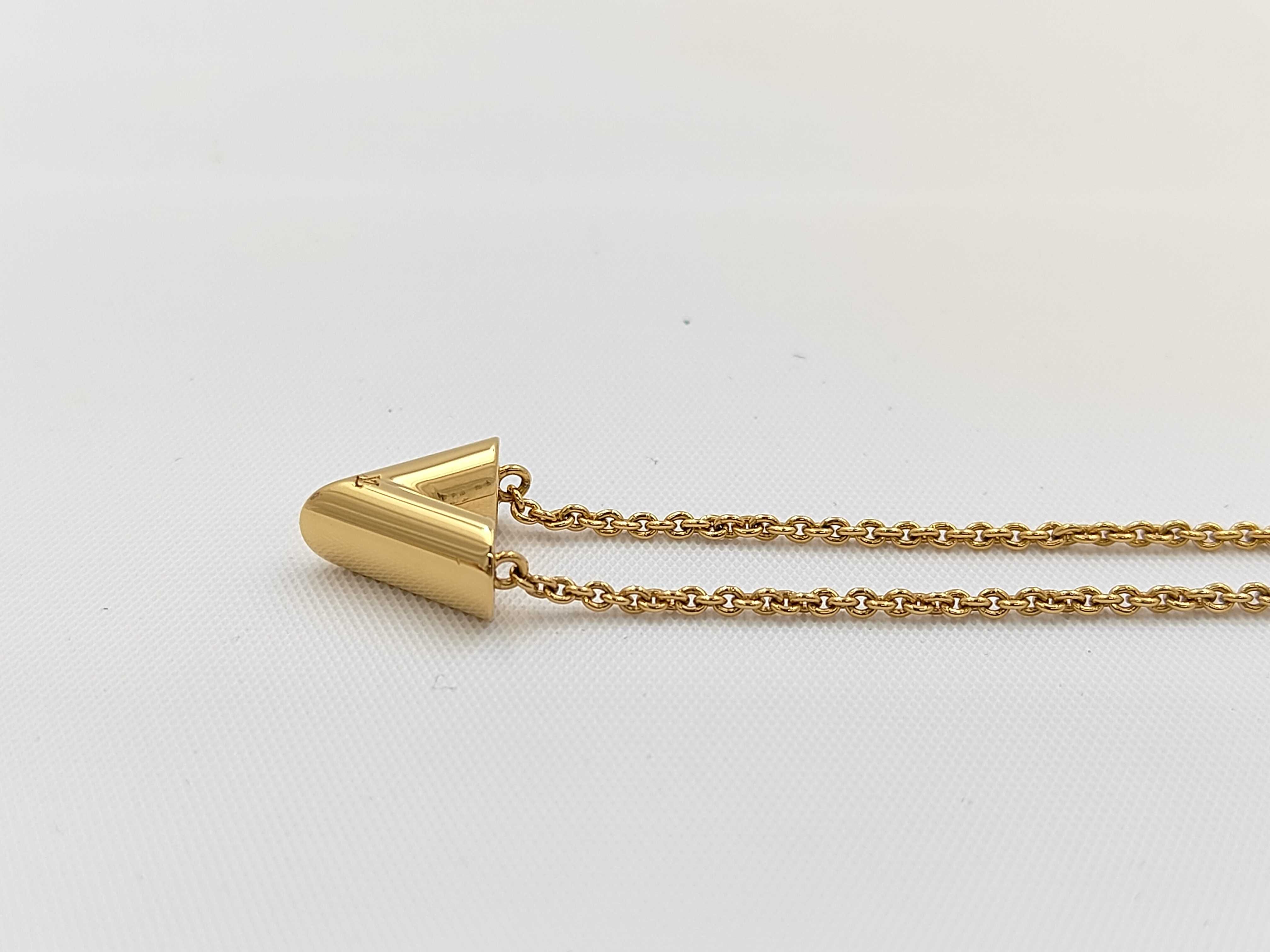 Essential V Necklace — view 3