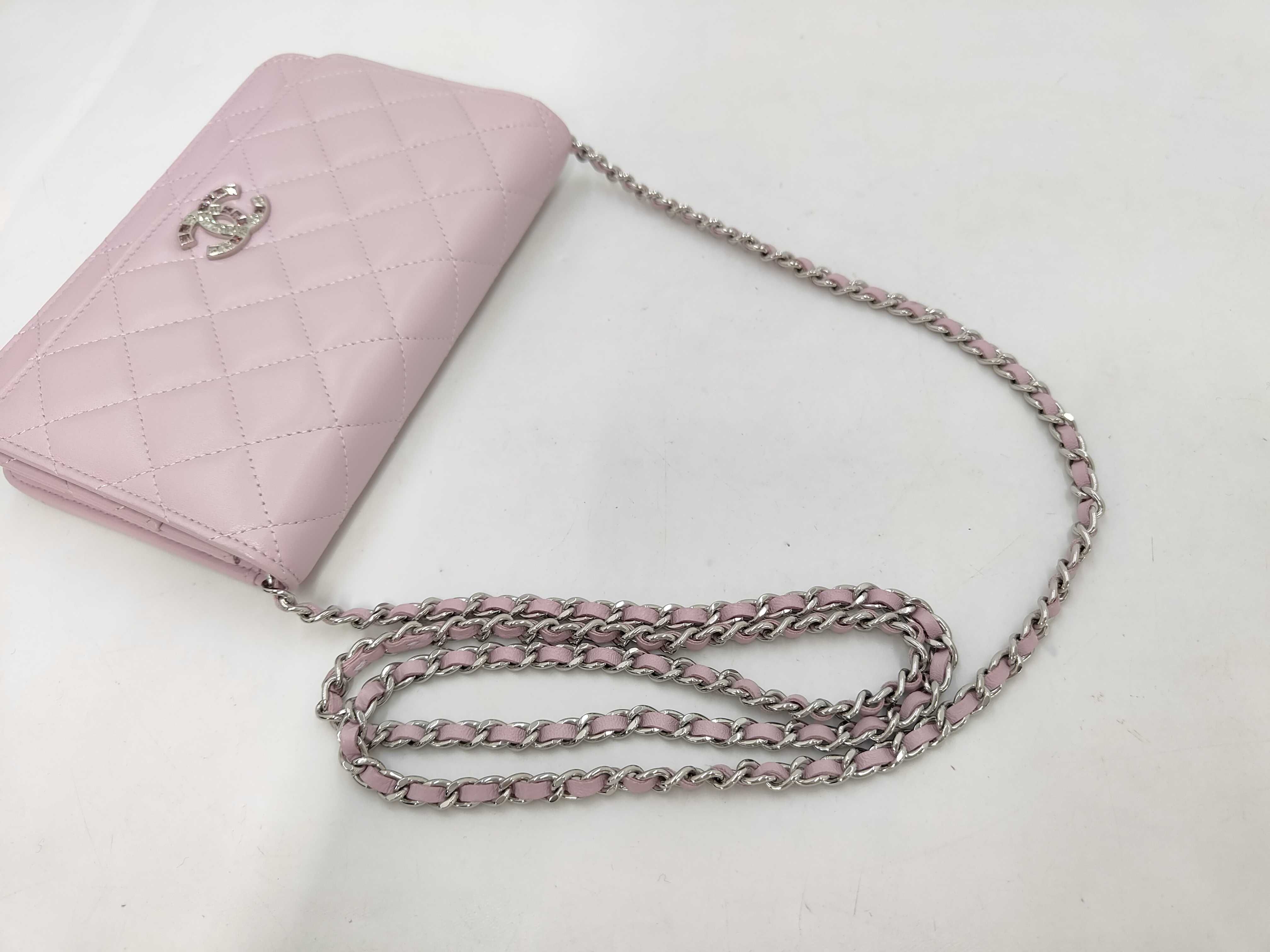 Matelassé Chain Shoulder Bag — view 5