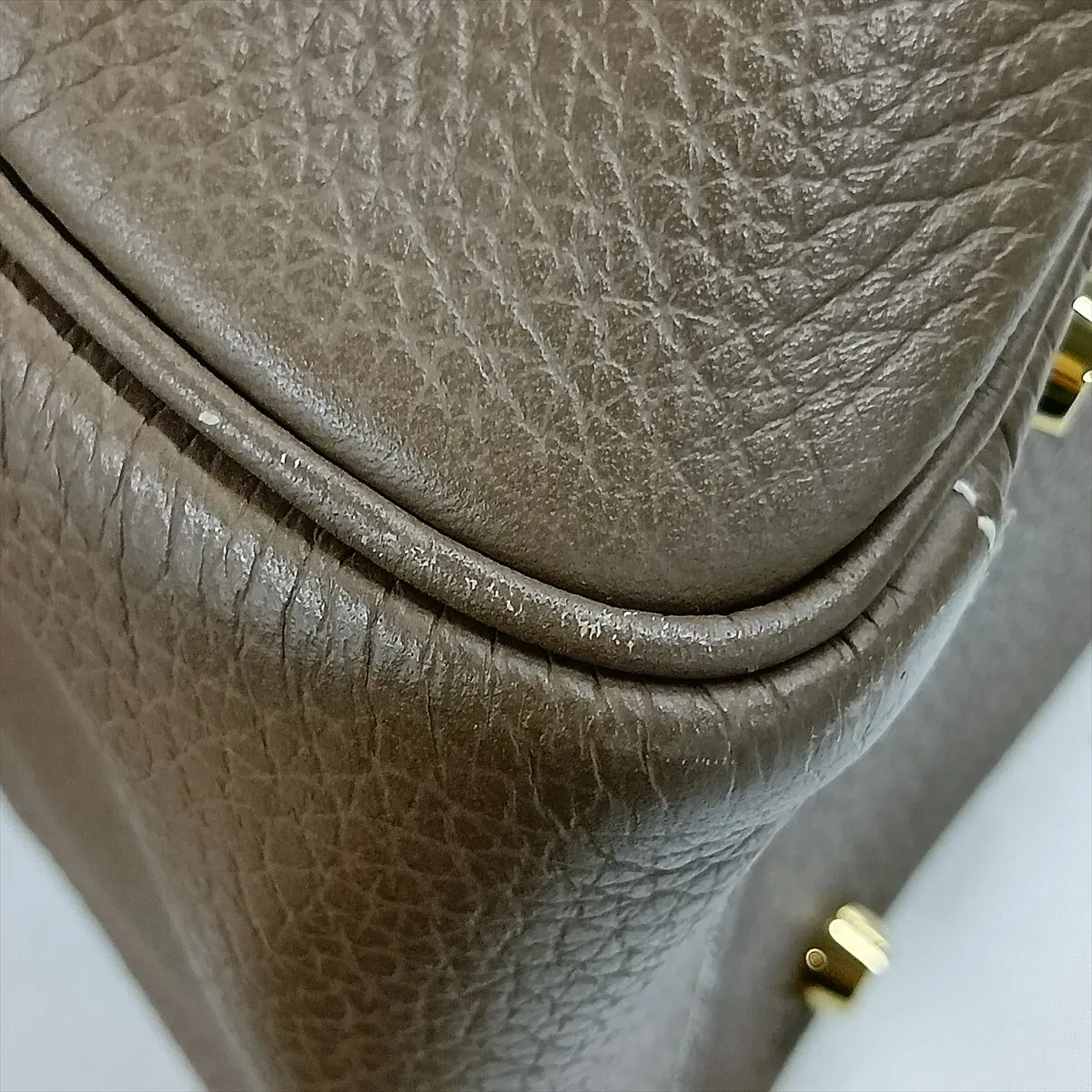 [Individually packaged] Hermes Lindy 30 Taurillon Clemence Etoupe Gold Hardware U: 2022 — view 14