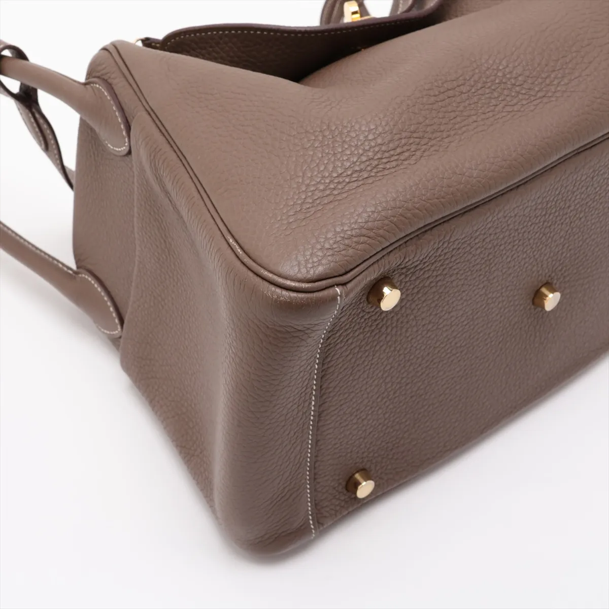 [Individually packaged] Hermes Lindy 30 Taurillon Clemence Etoupe Gold Hardware U: 2022 — view 4