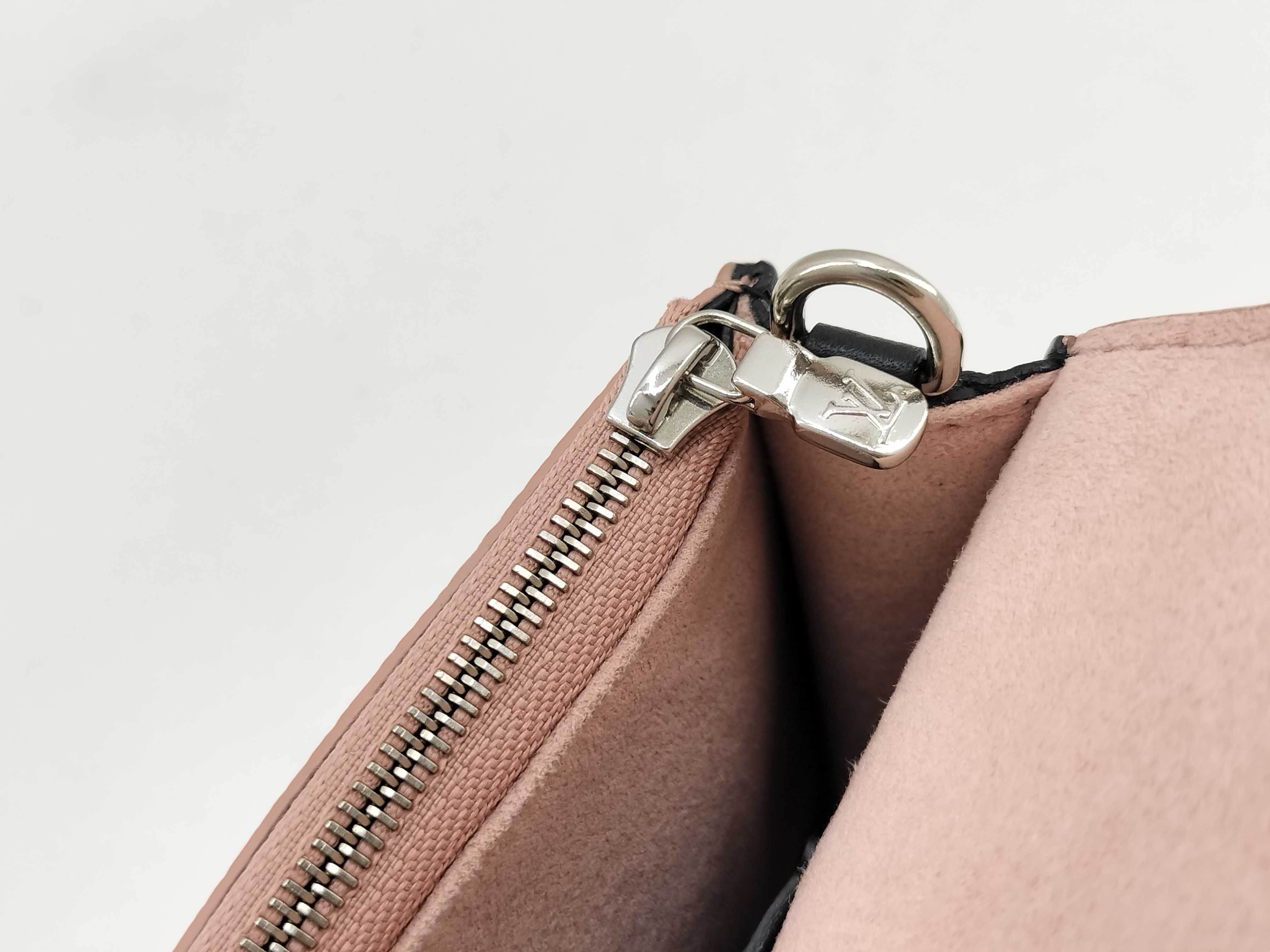 LV Pochette Lockme M63980 Pink Clutch Bag — view 12