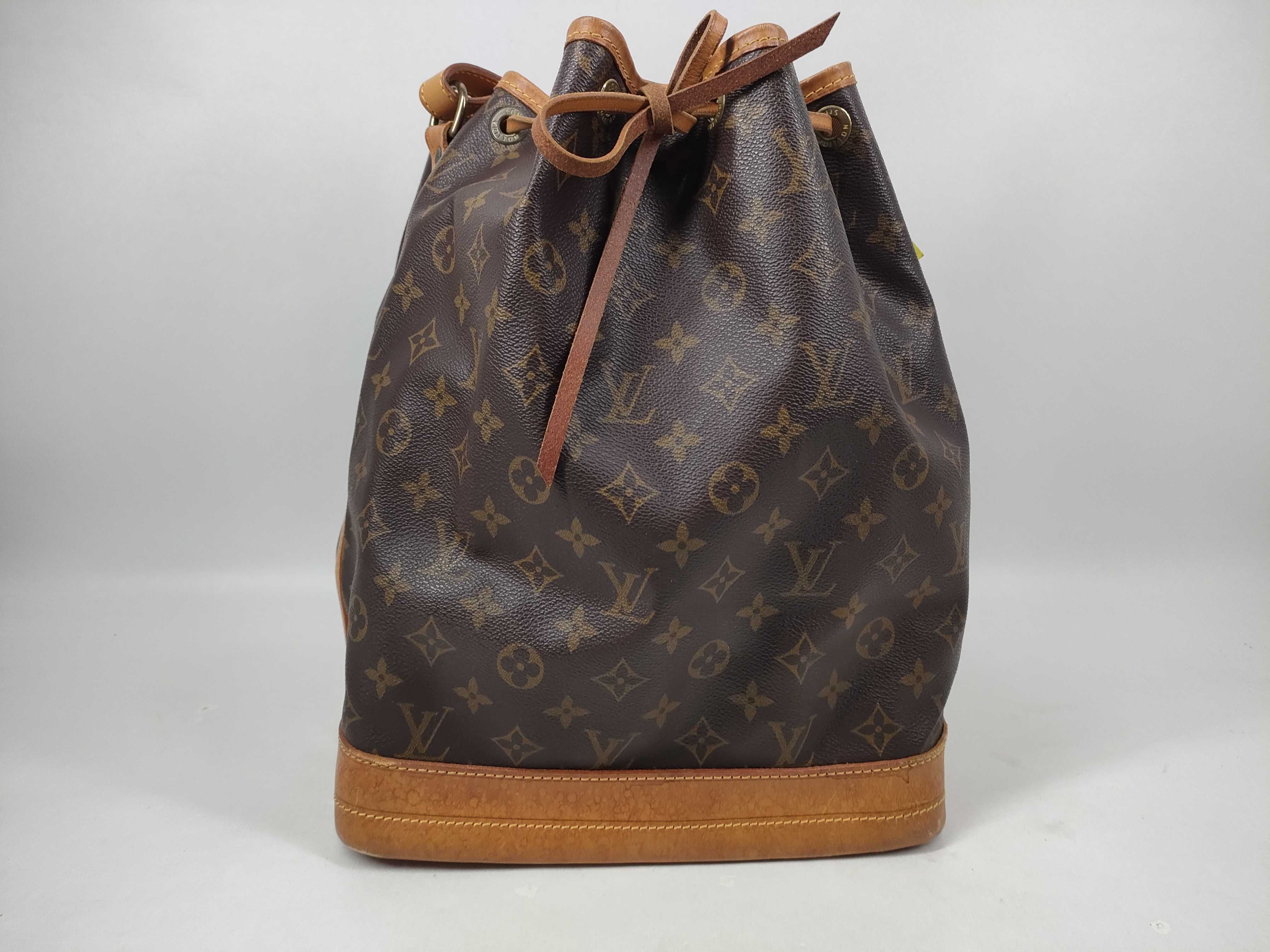 Monogram M42224 Noe Shoulder Bag