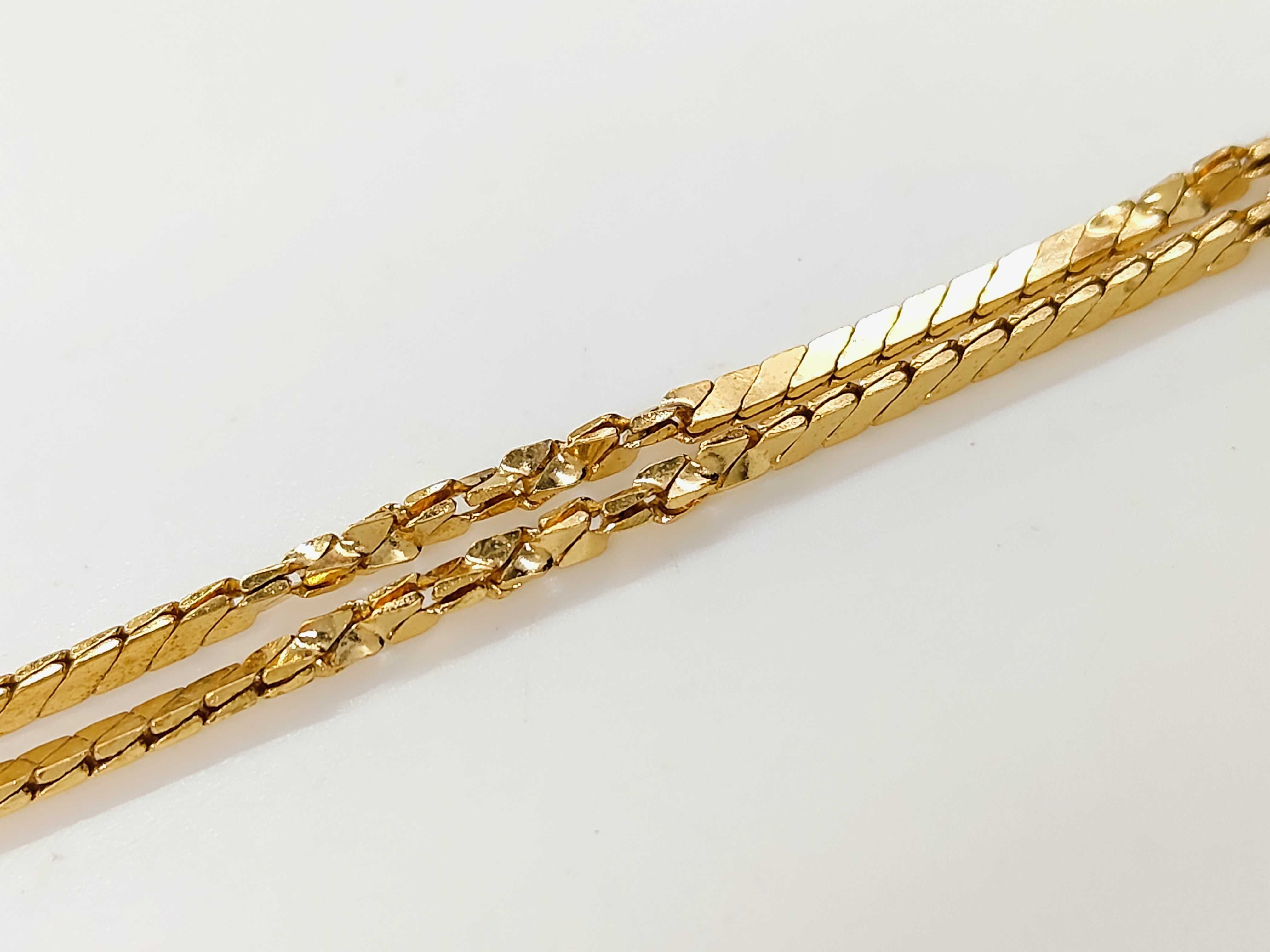 necklace — view 3